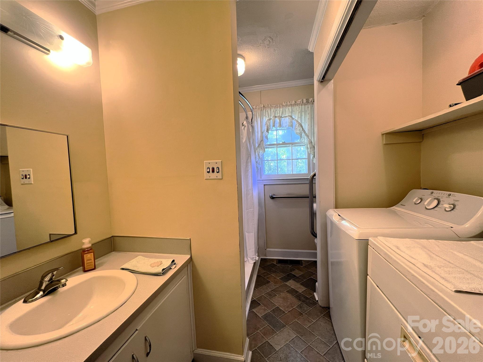 209 S Roxford Road — Kings Mountain