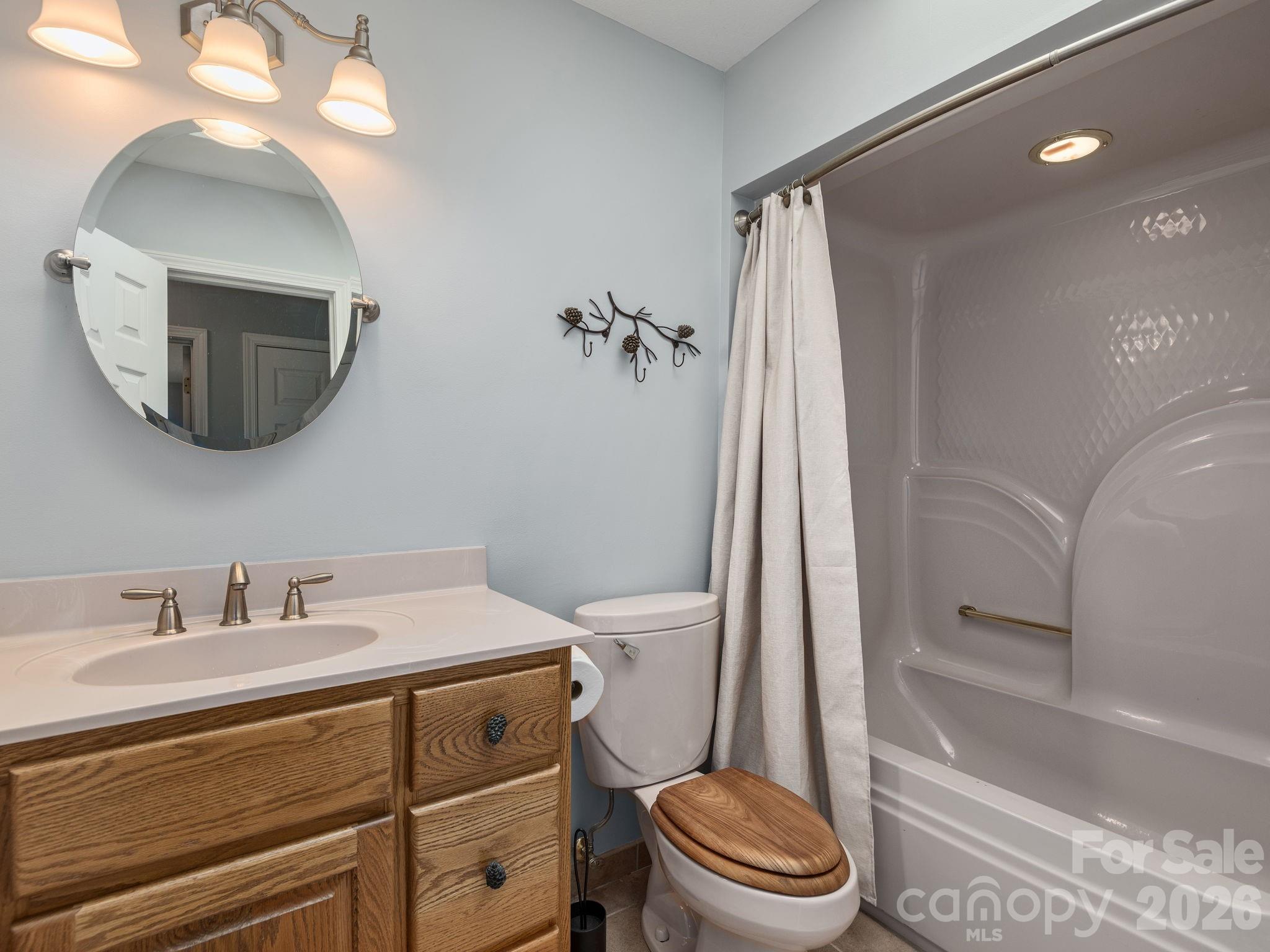 3942 Laurel Park Highway — Laurel Park