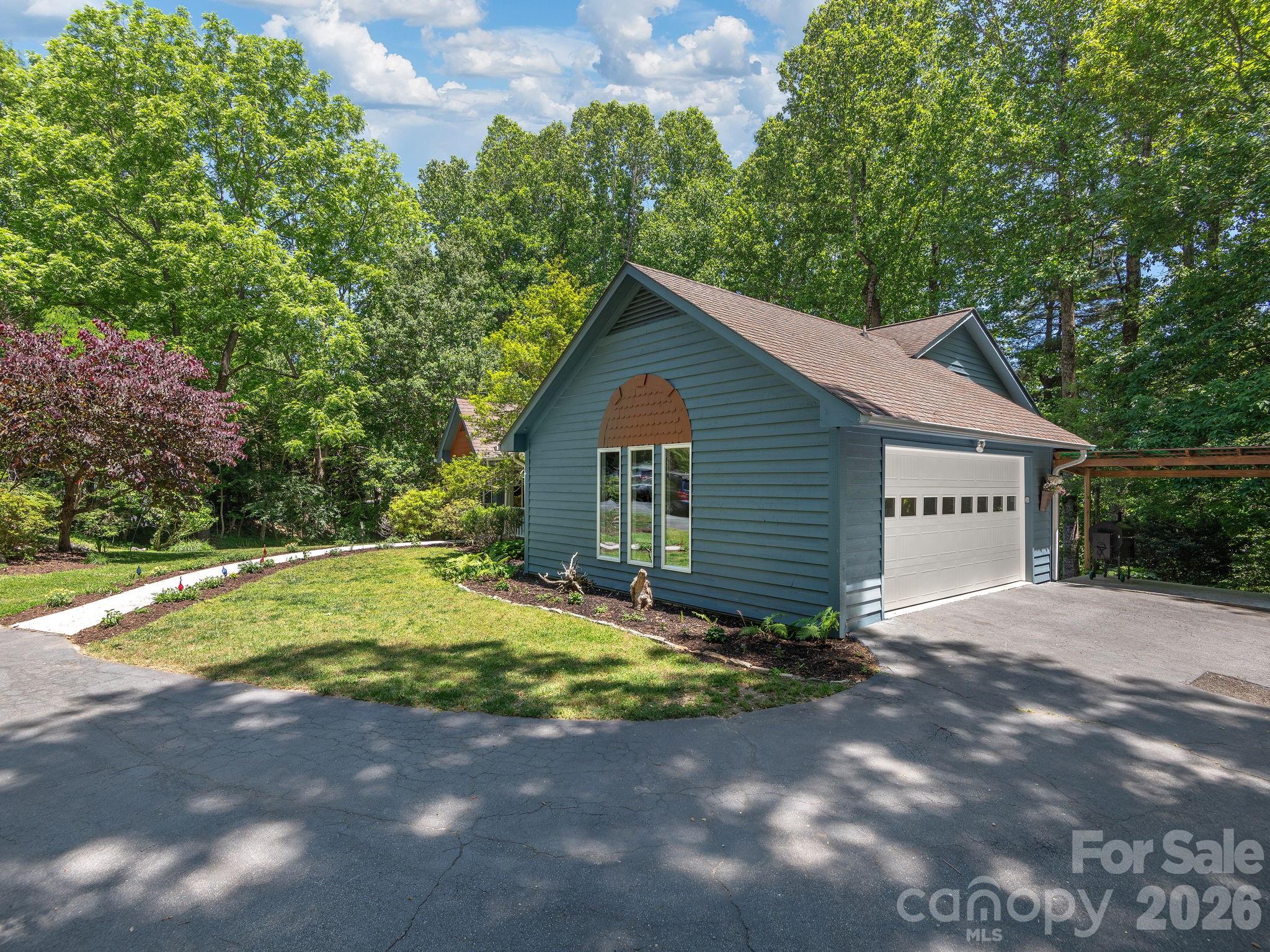 3942 Laurel Park Highway — Laurel Park