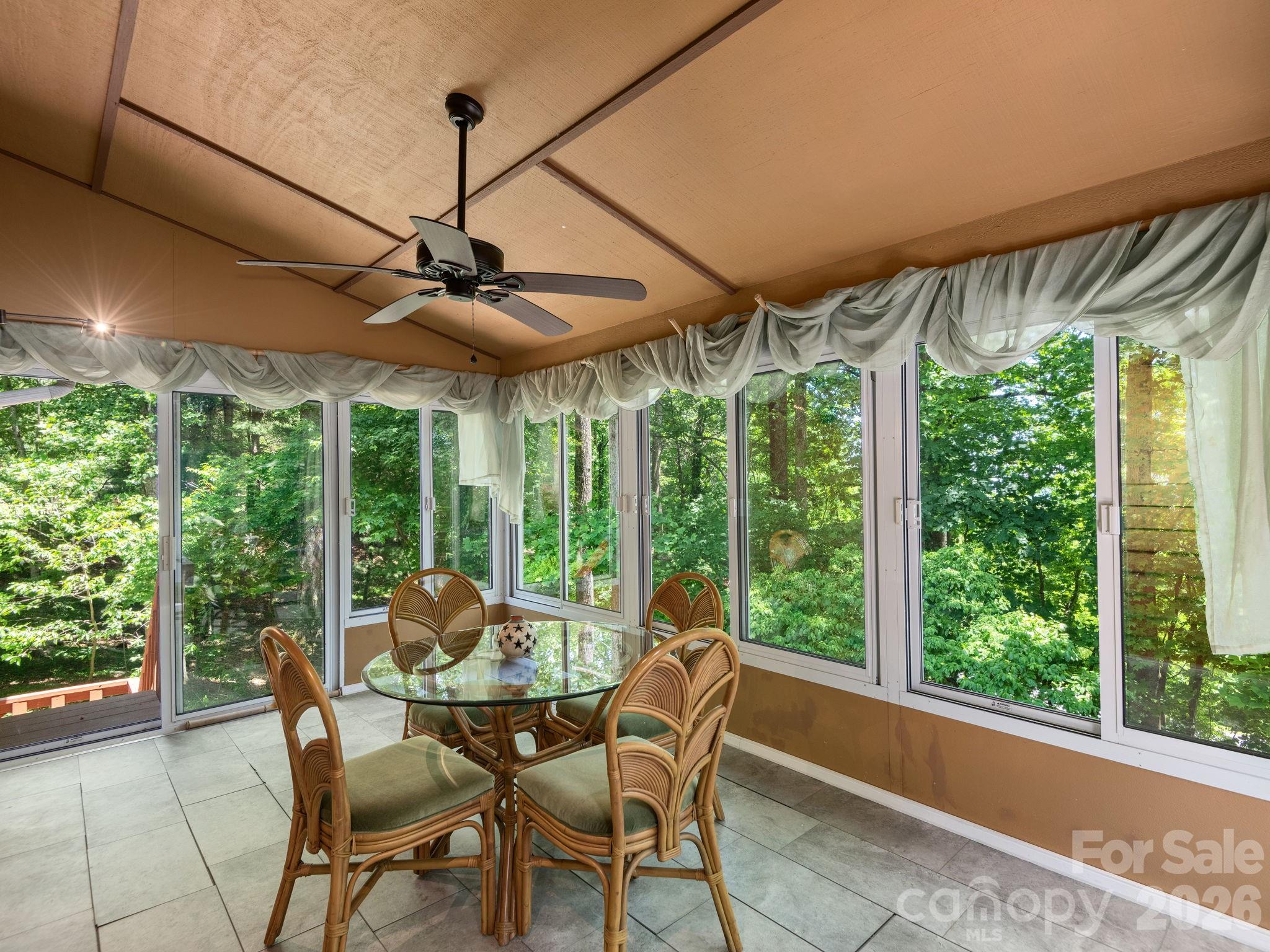 3942 Laurel Park Highway — Laurel Park