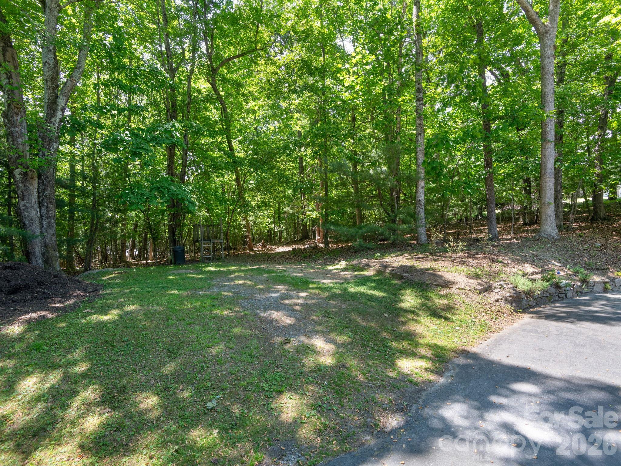 3942 Laurel Park Highway — Laurel Park