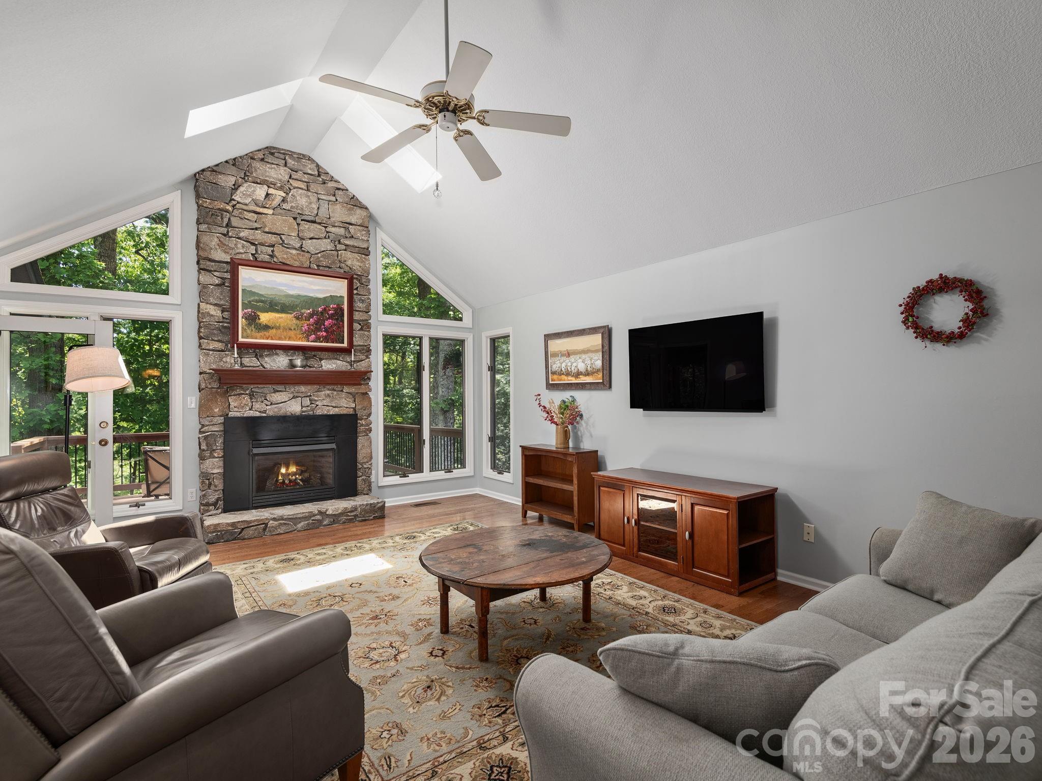 3942 Laurel Park Highway — Laurel Park