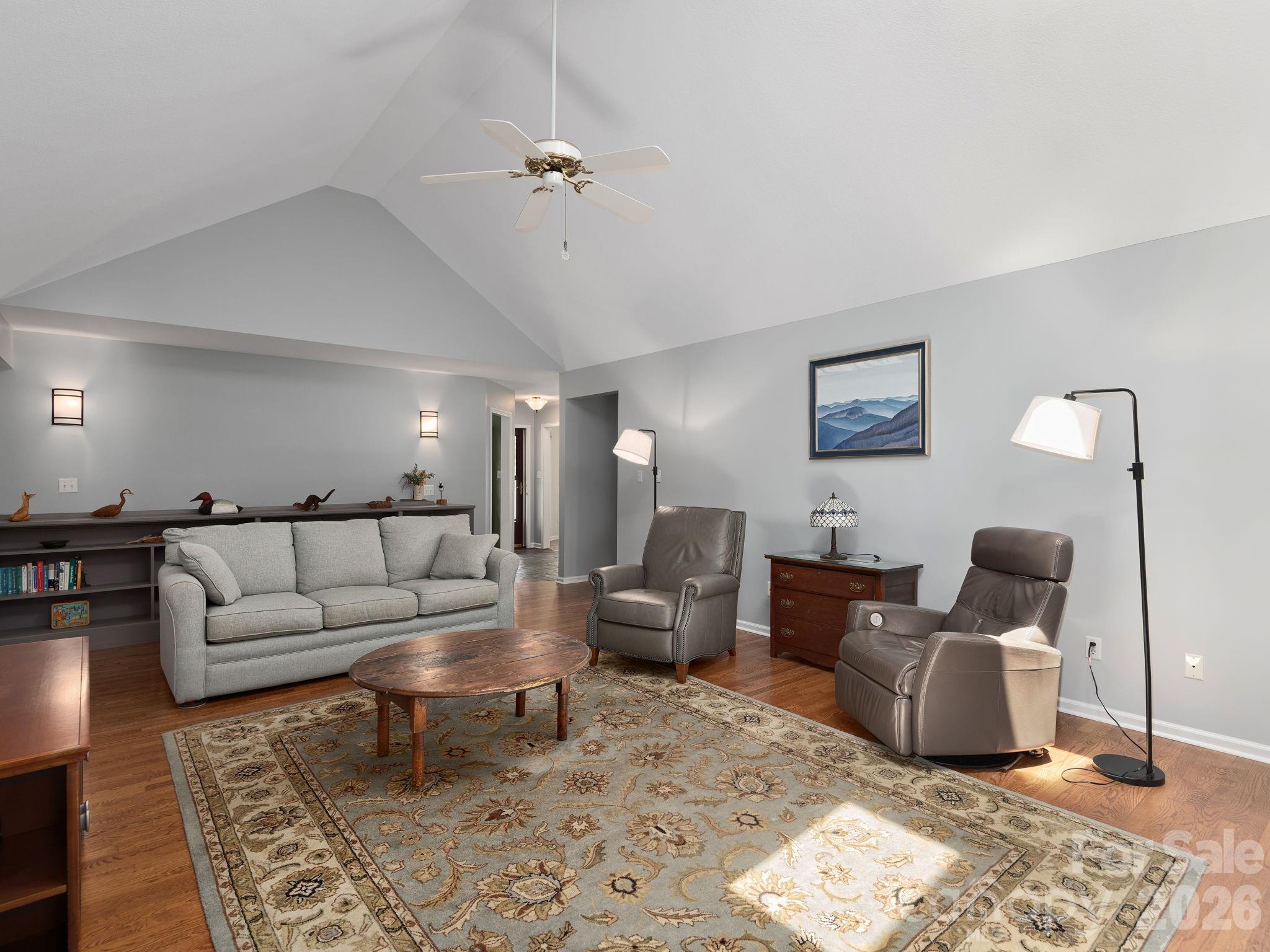 3942 Laurel Park Highway — Laurel Park