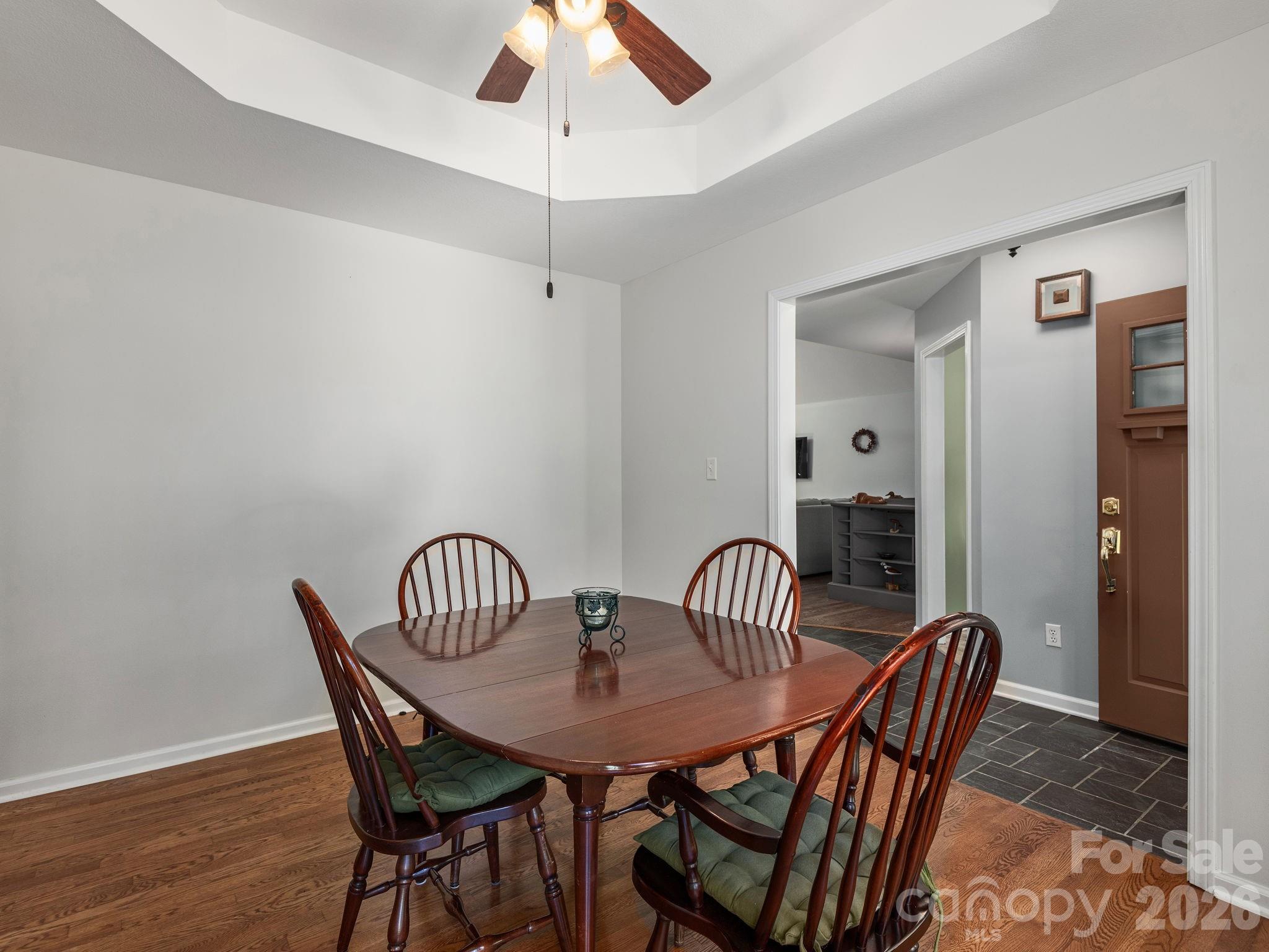 3942 Laurel Park Highway — Laurel Park