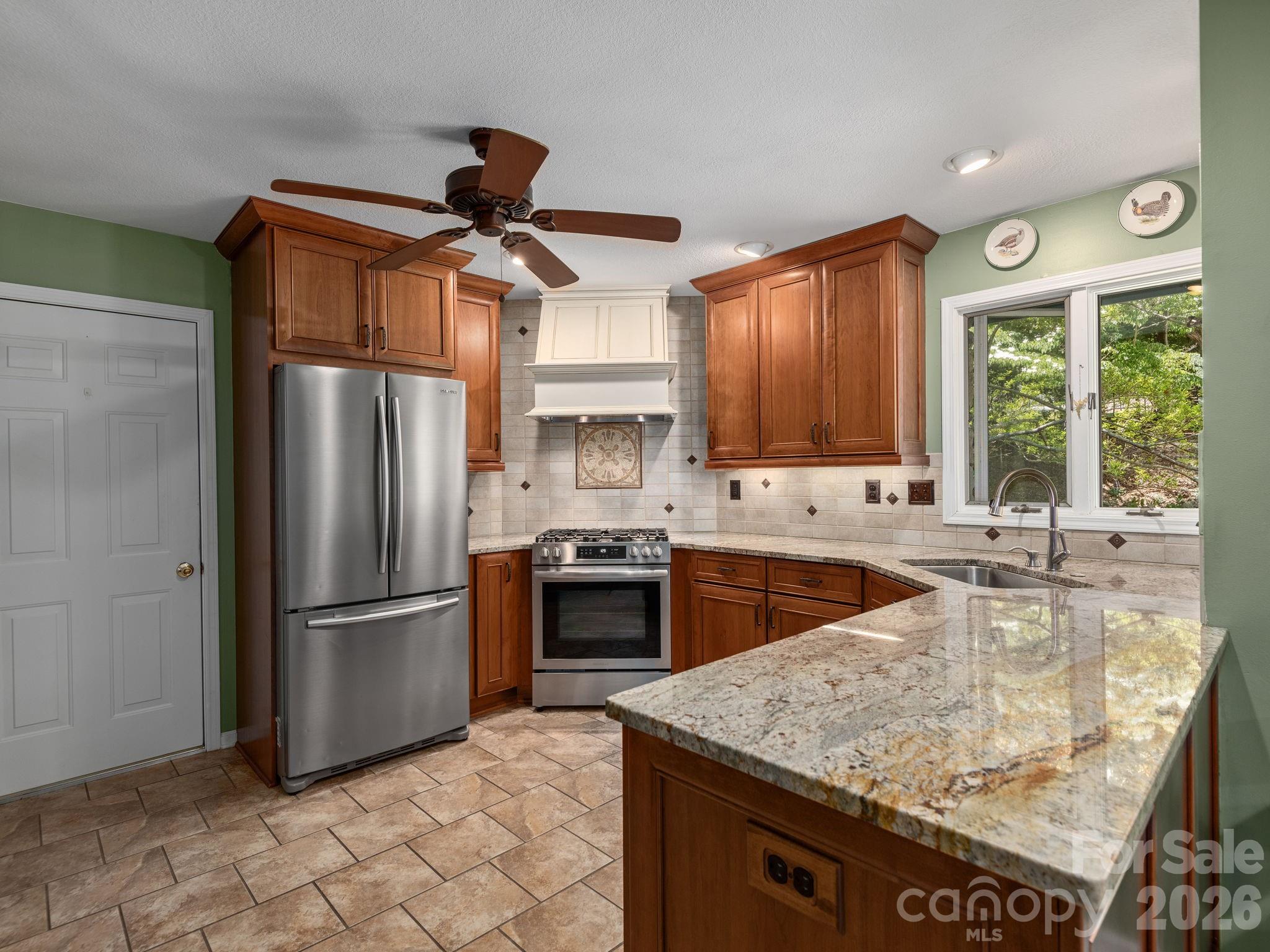 3942 Laurel Park Highway — Laurel Park
