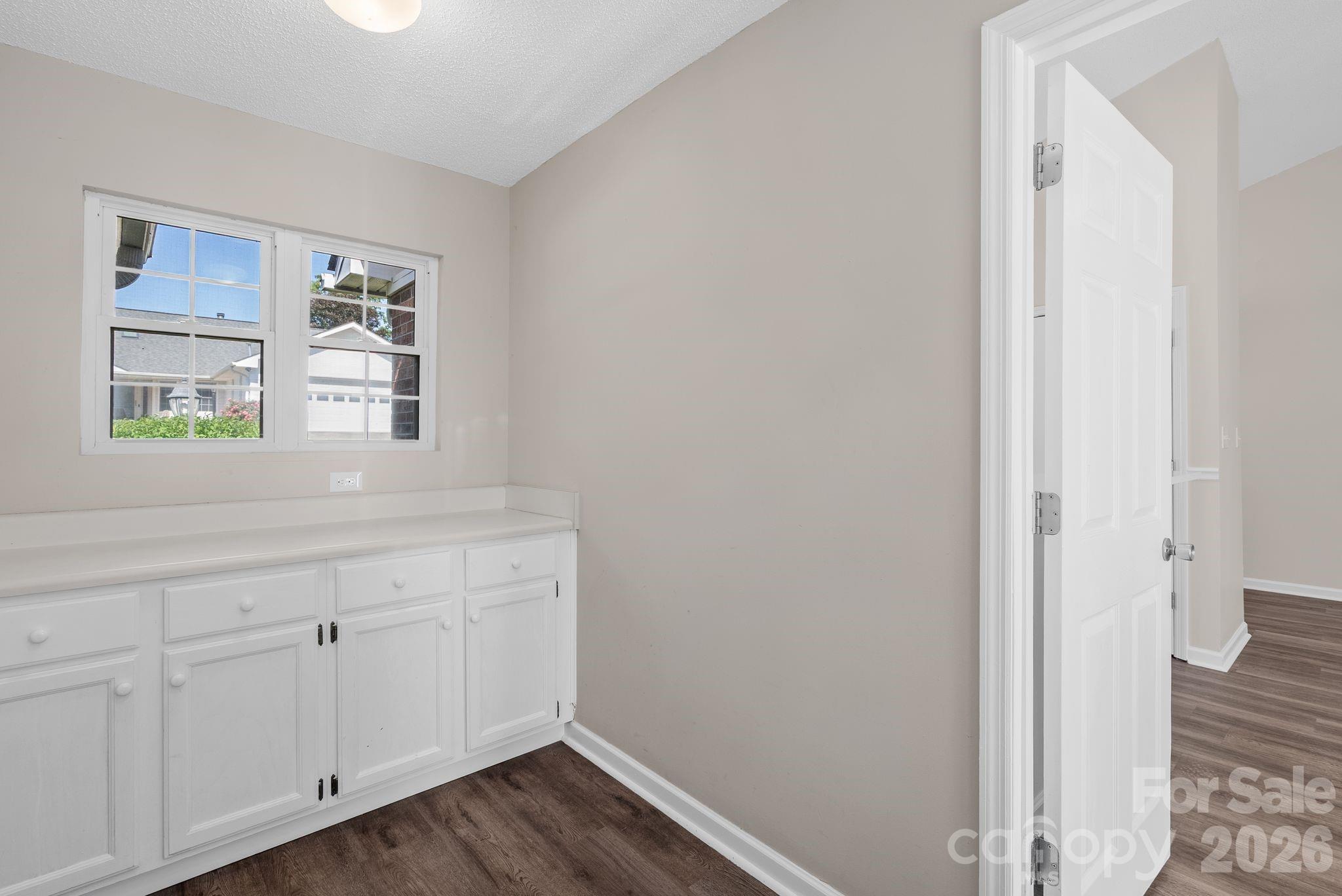 2 Gatehouse Court — Asheville