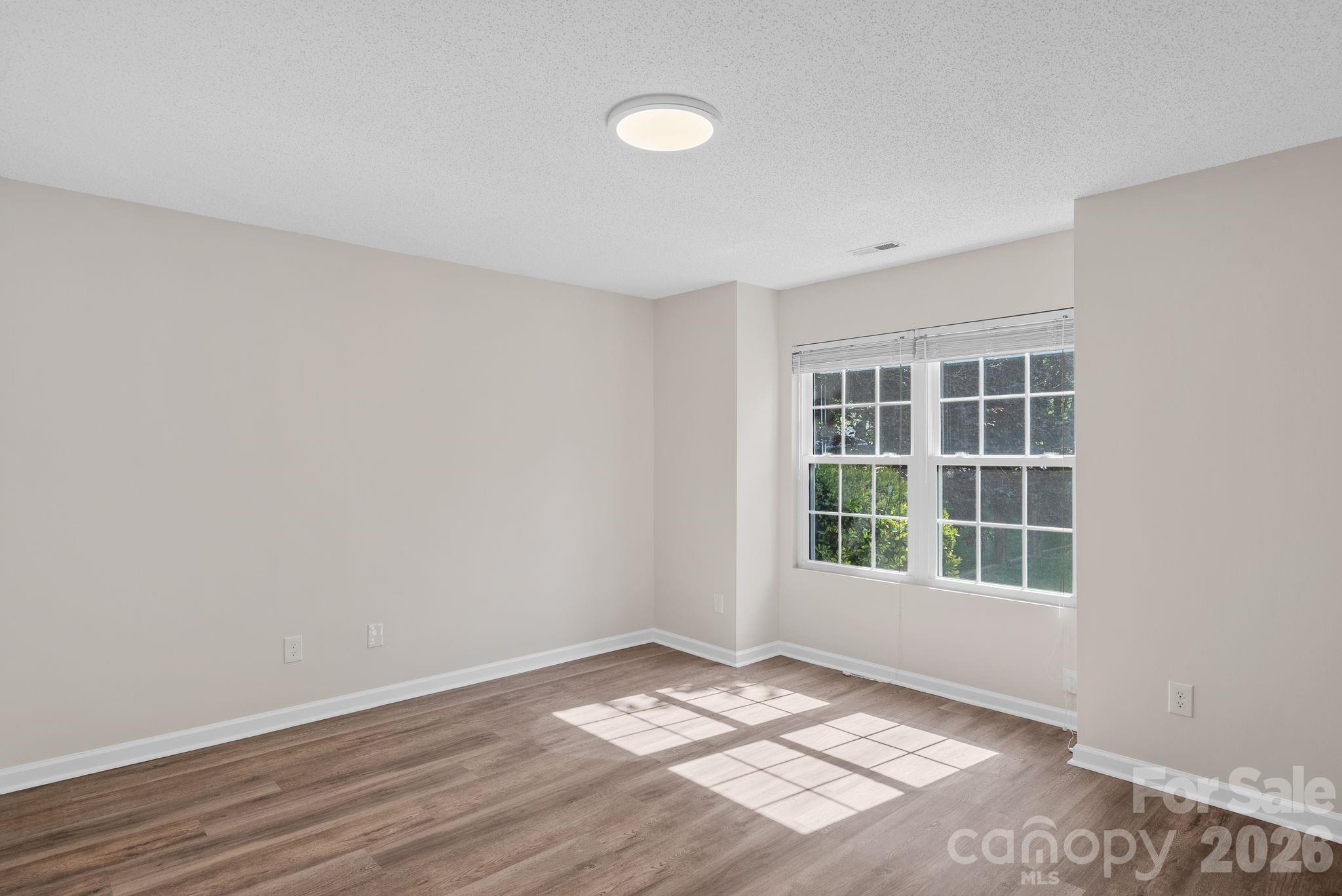 2 Gatehouse Court — Asheville