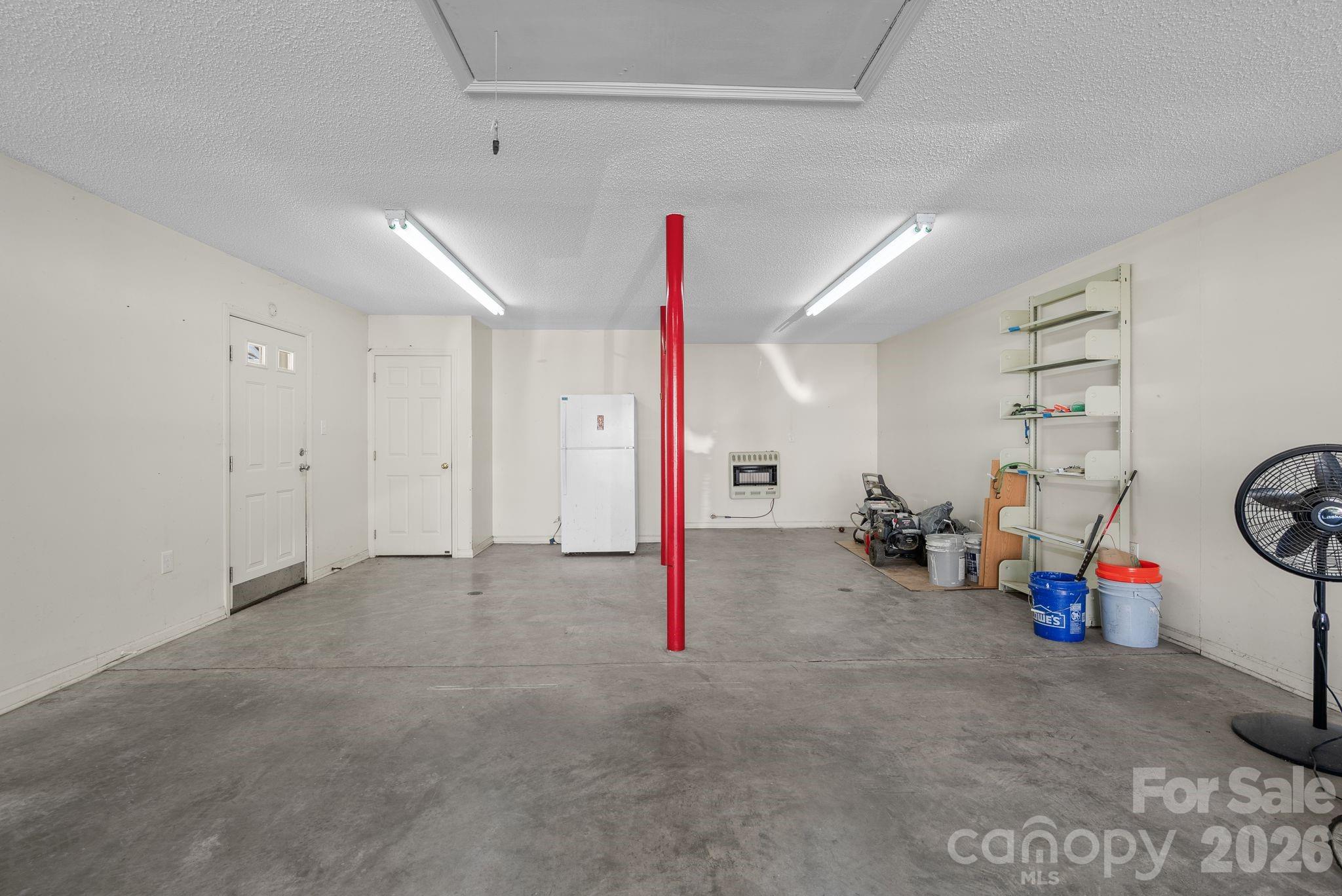 2 Gatehouse Court — Asheville