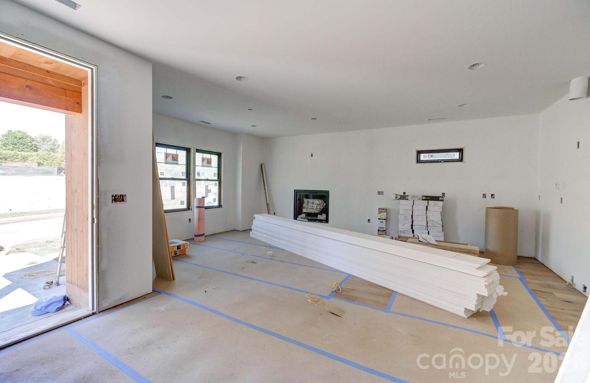 17 N Martha Kate Drive — Hendersonville