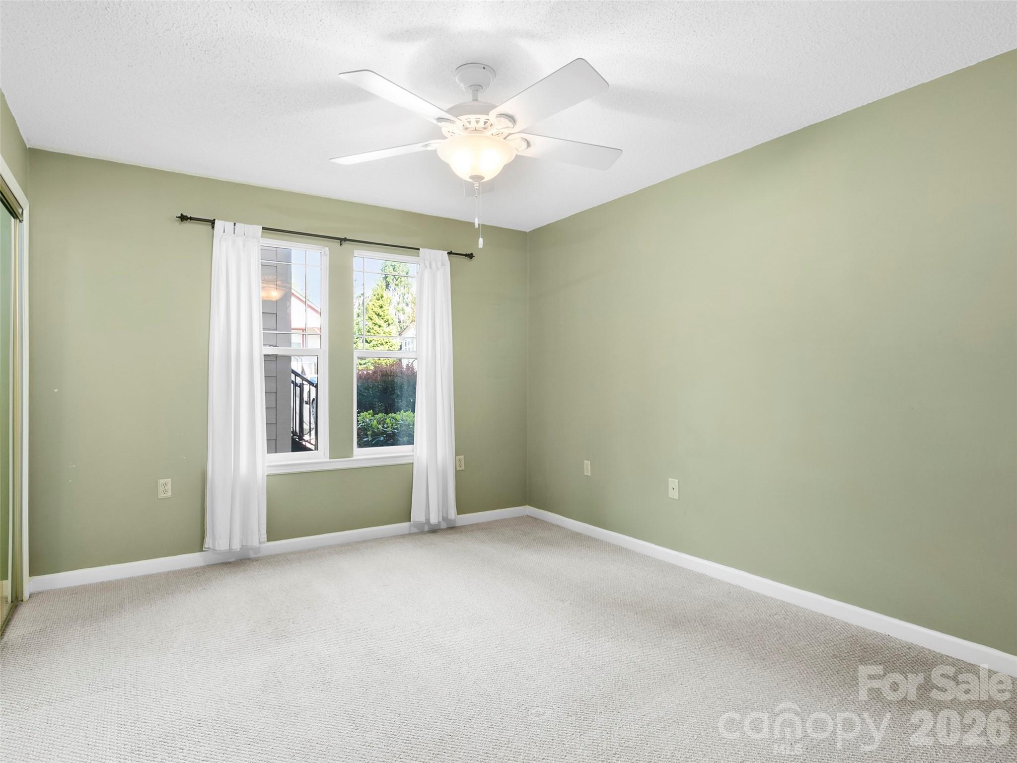 2303 Deermouse Way — Hendersonville