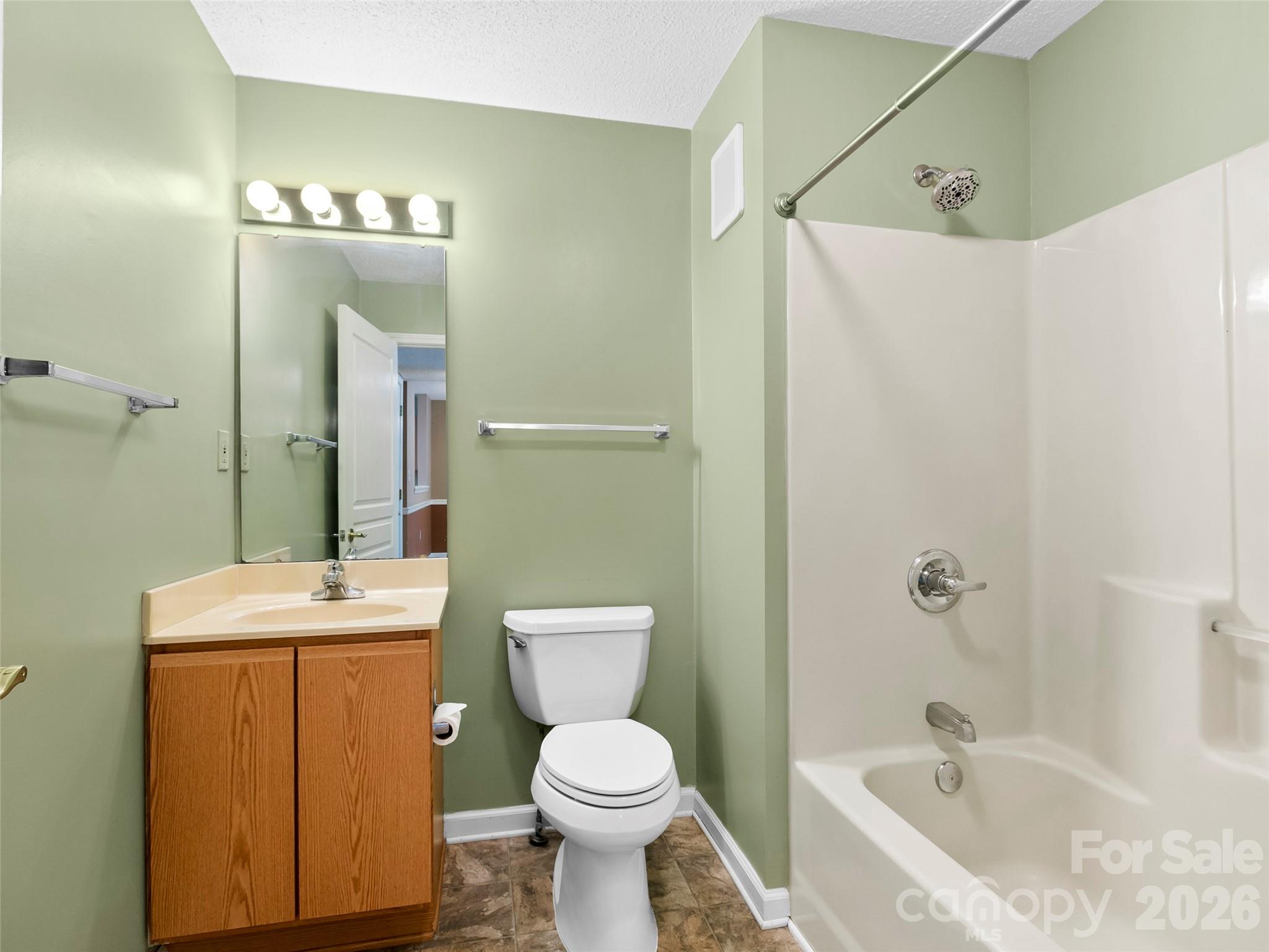 2303 Deermouse Way — Hendersonville