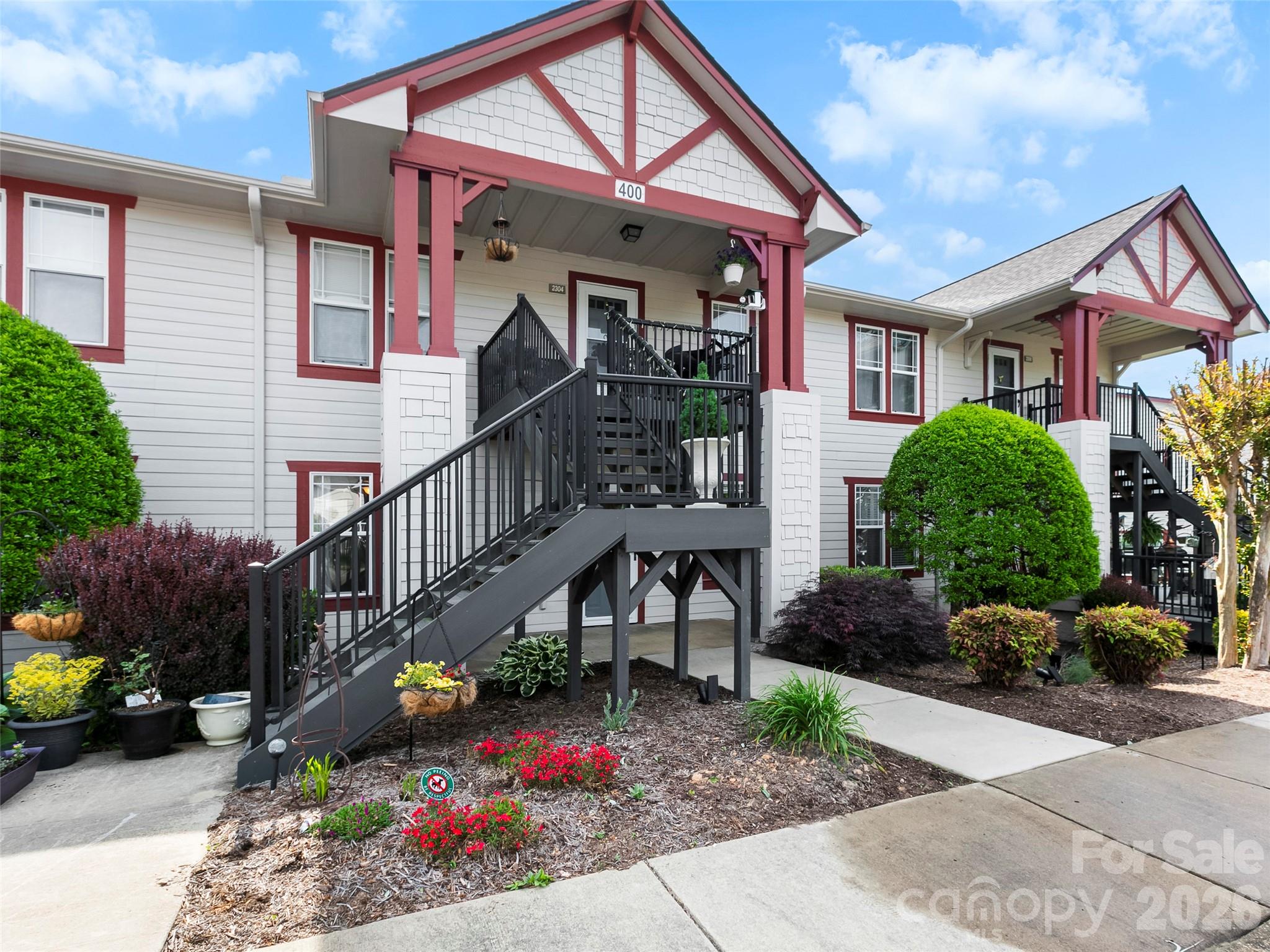 2303 Deermouse Way — Hendersonville