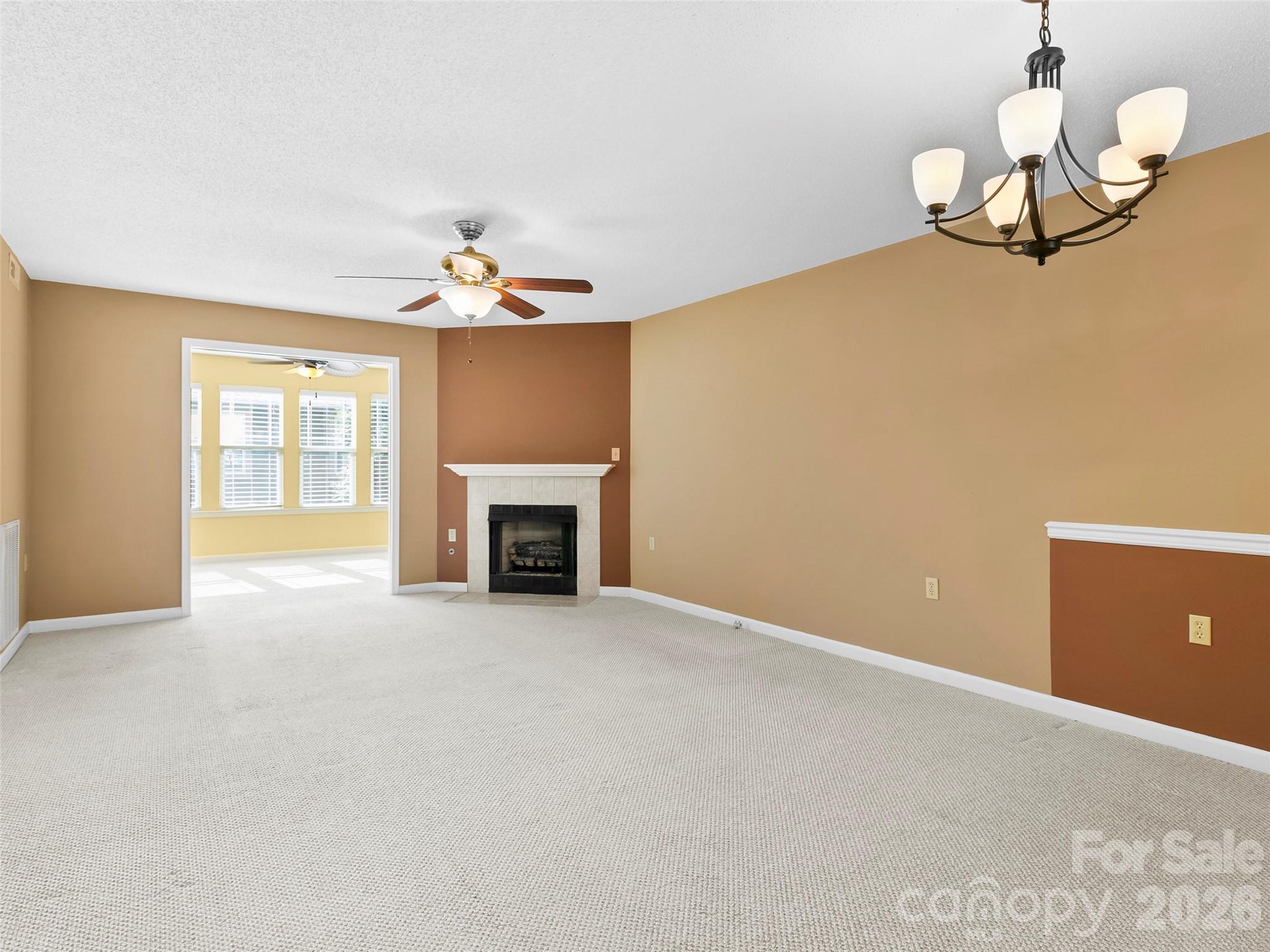 2303 Deermouse Way — Hendersonville