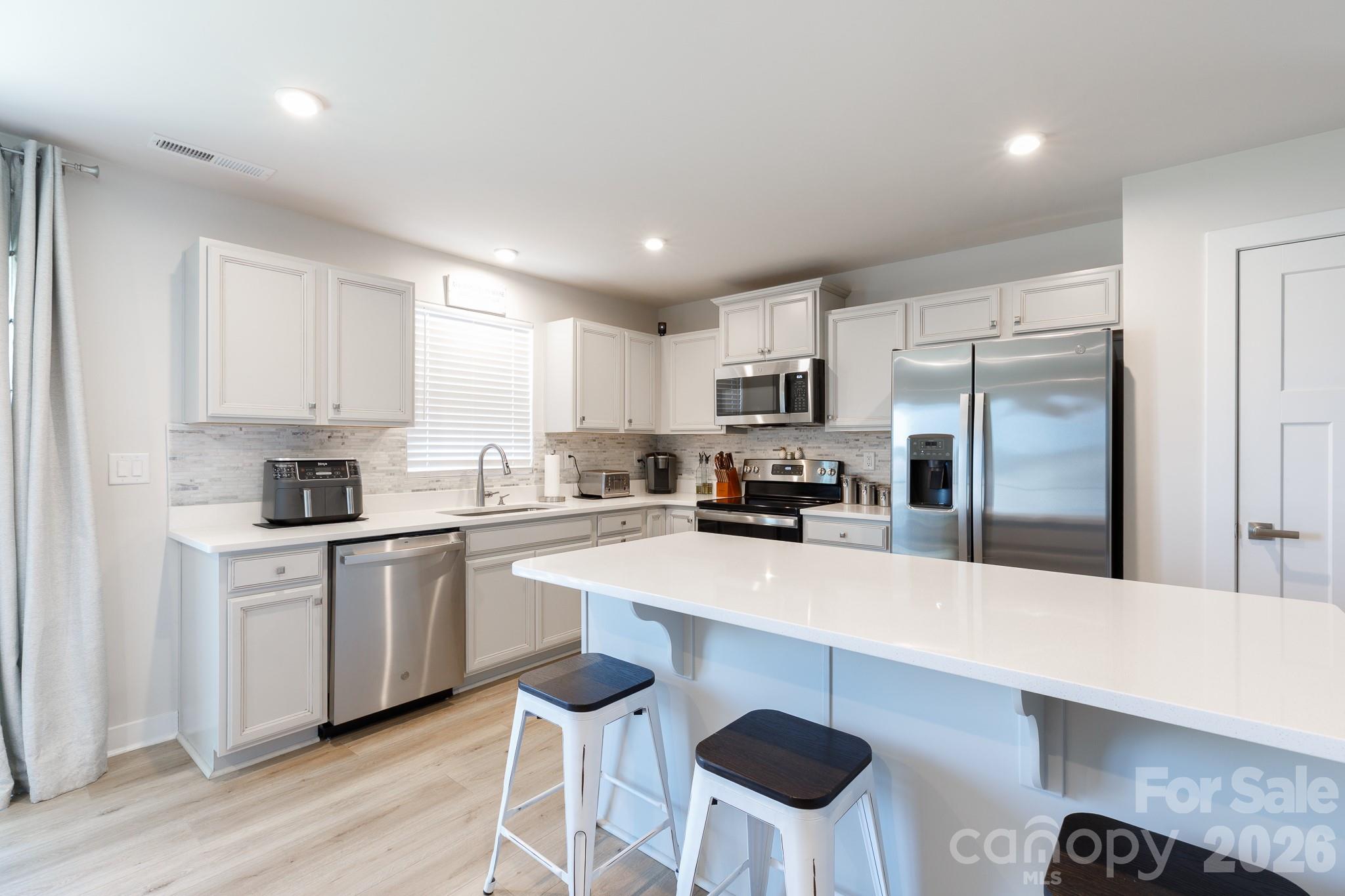 329 Damask Drive — Lancaster