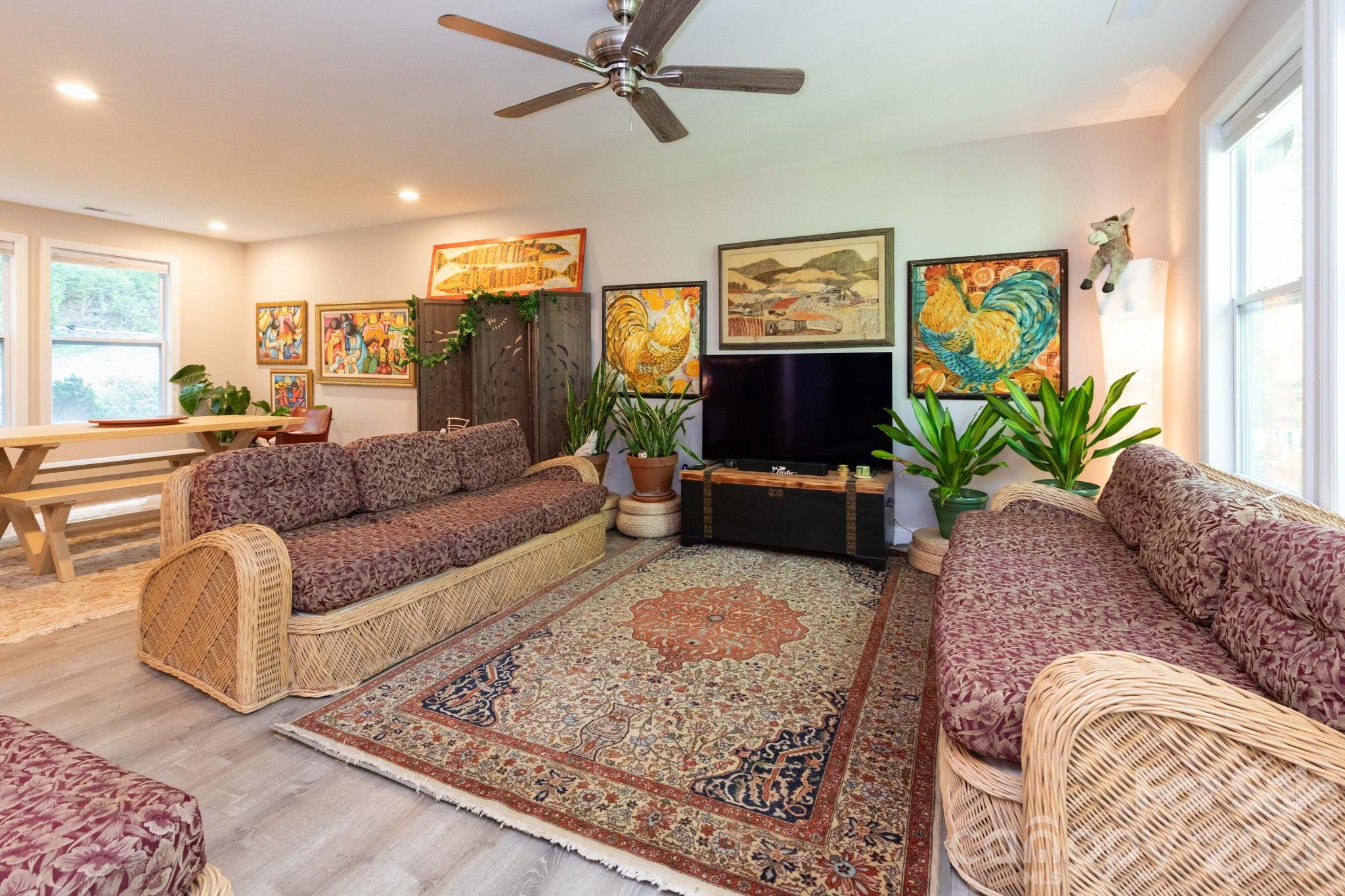 30 Edmond Woods Place — Fairview