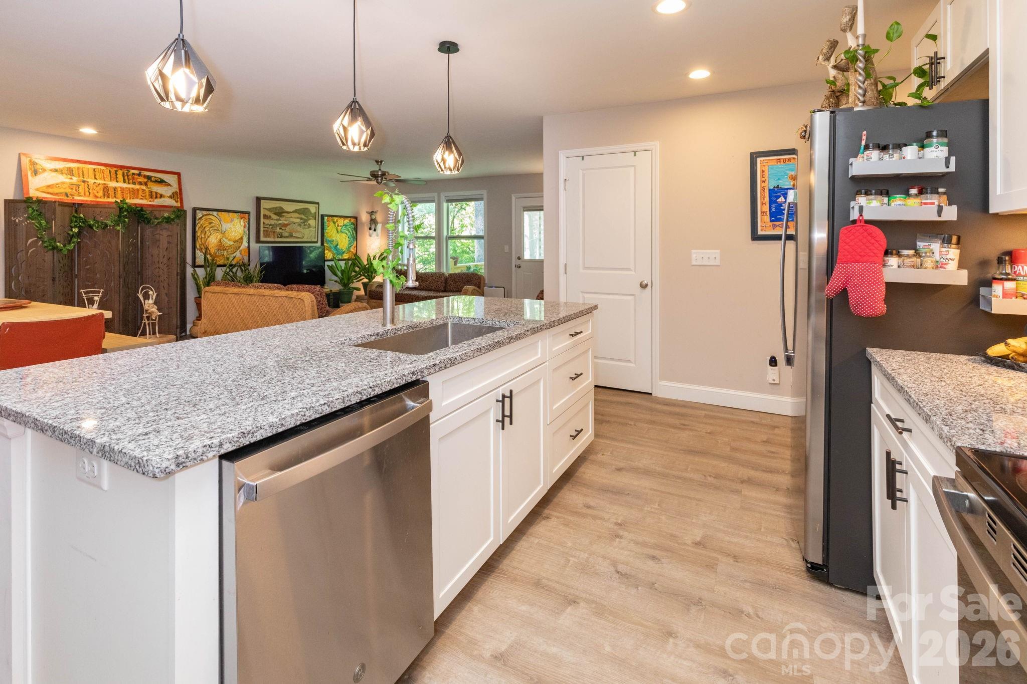 30 Edmond Woods Place — Fairview