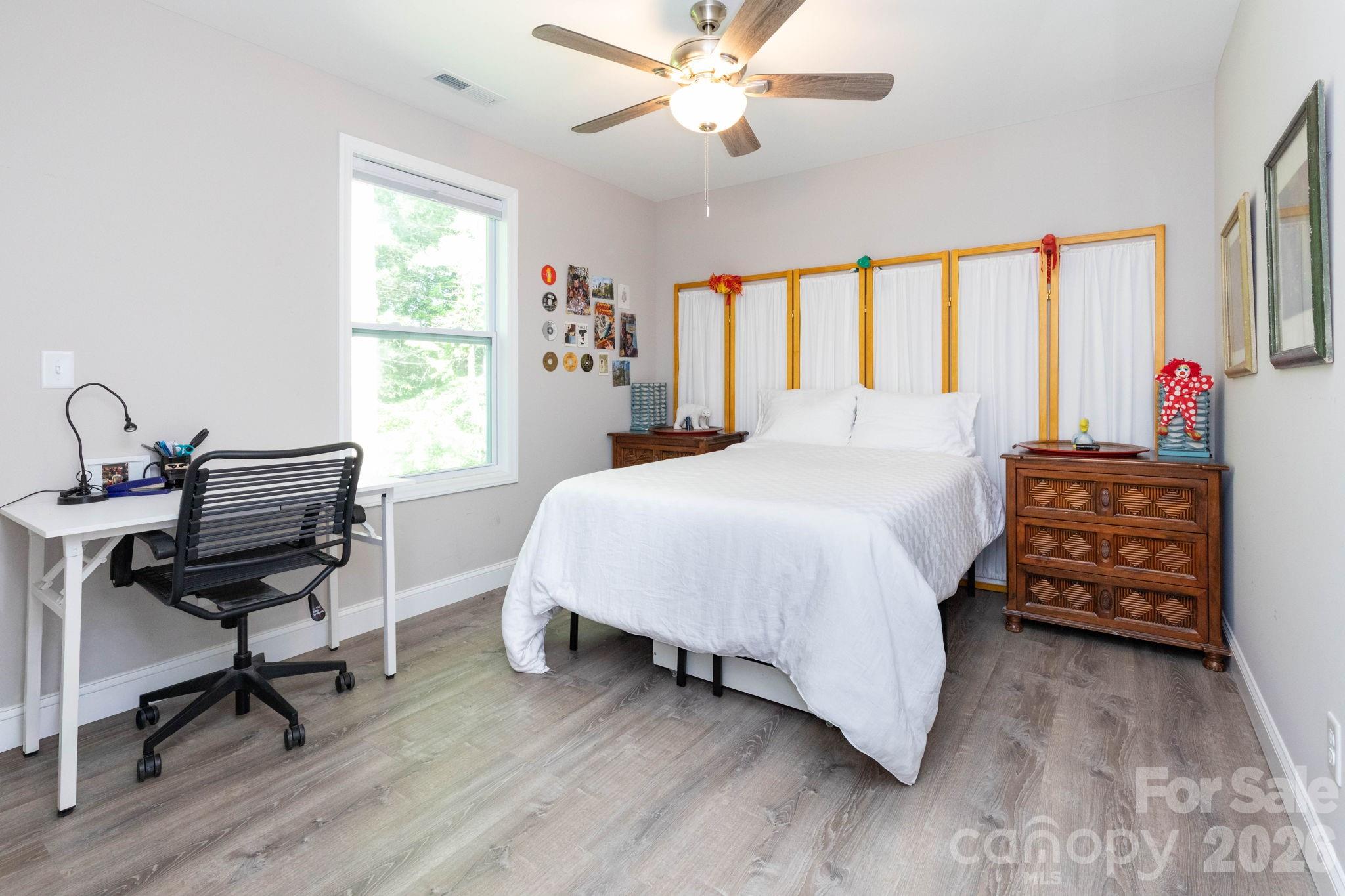 30 Edmond Woods Place — Fairview