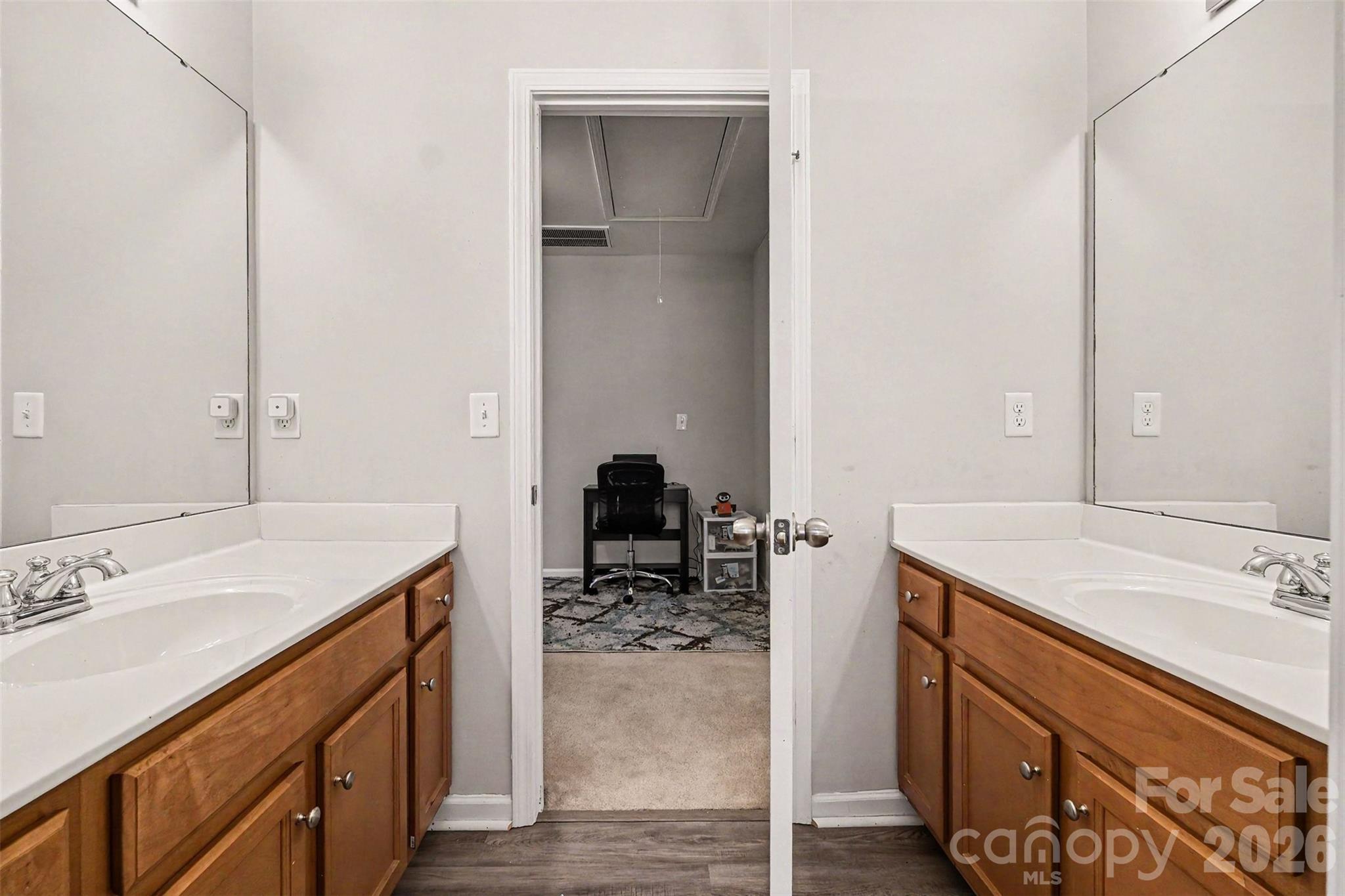 10103 Caldwell Forest Drive — Charlotte