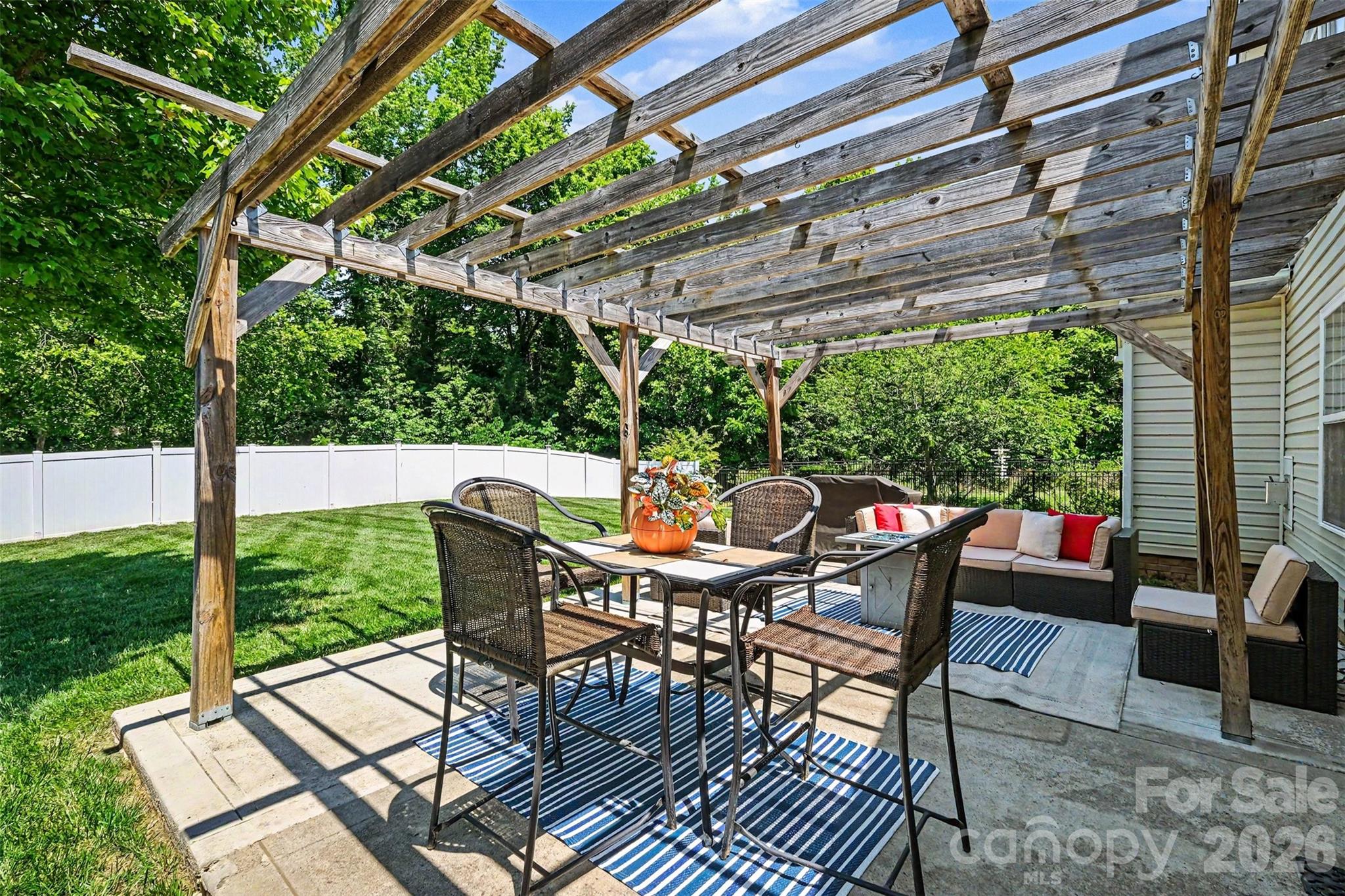10103 Caldwell Forest Drive — Charlotte