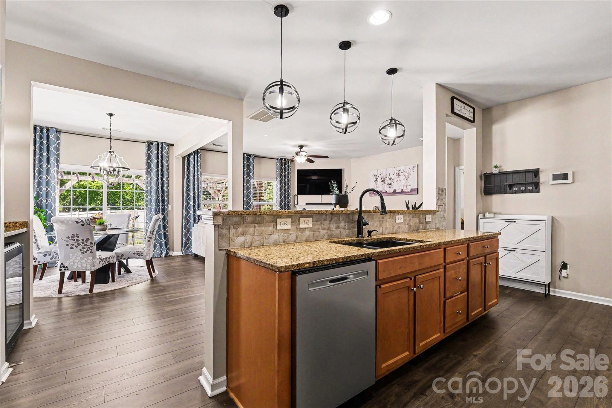 10103 Caldwell Forest Drive — Charlotte