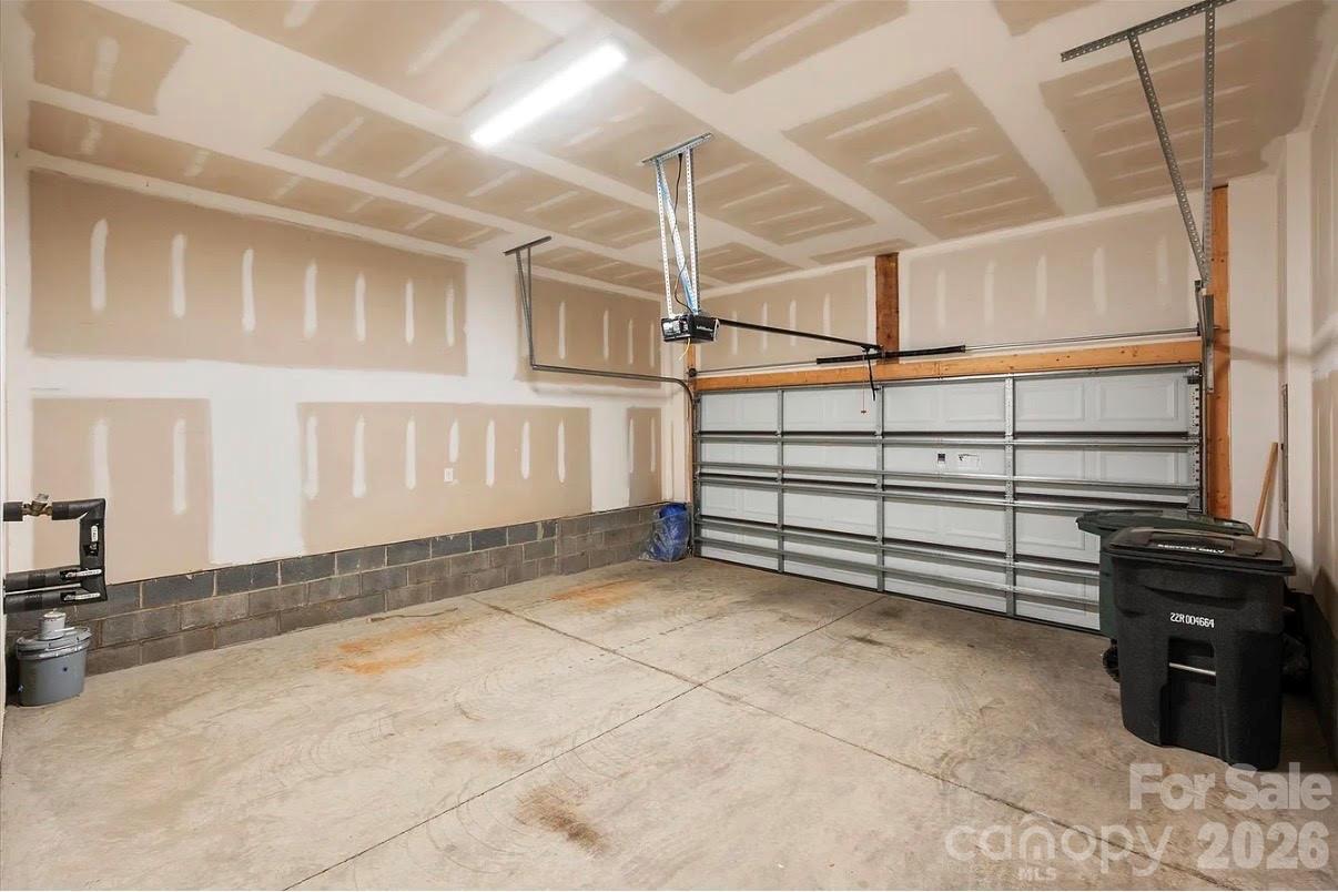 10028 Trailhead Way NW — Huntersville