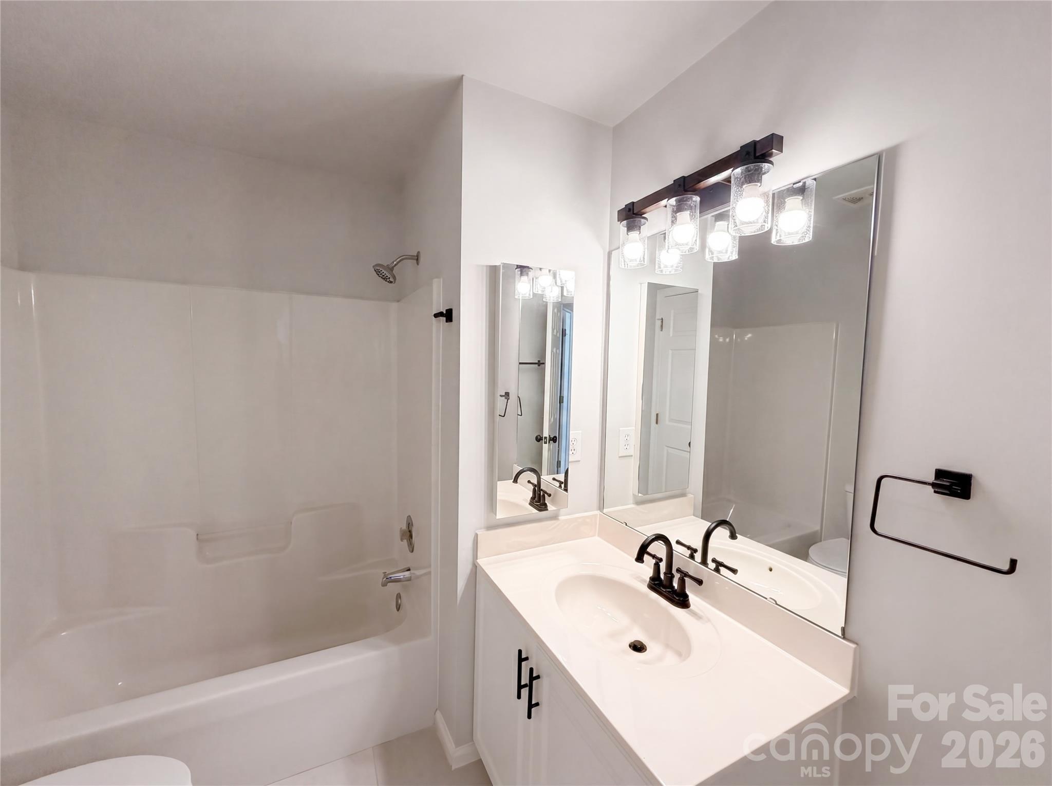 2916 Pinewood Hill Drive — Matthews