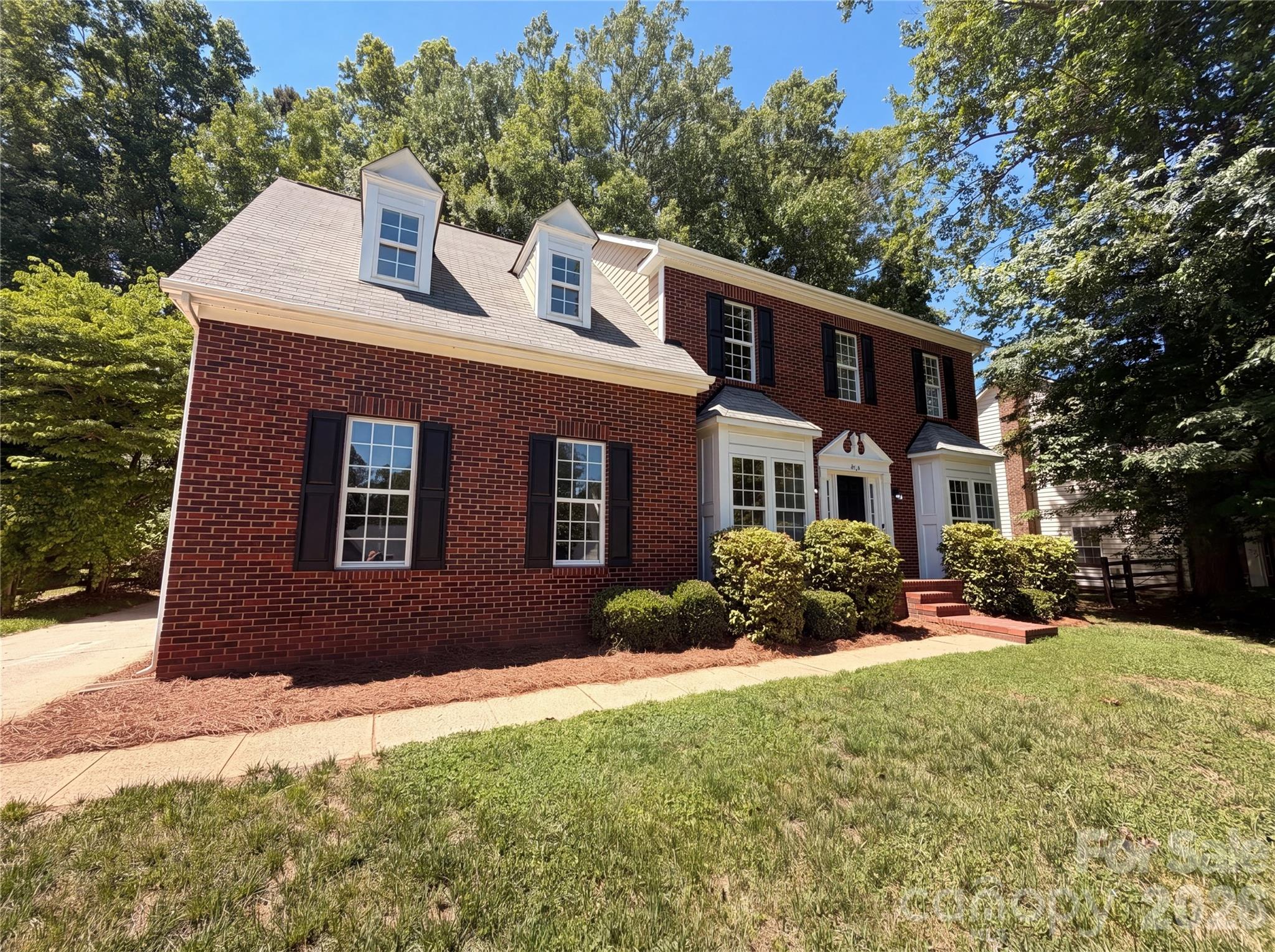 2916 Pinewood Hill Drive — Matthews