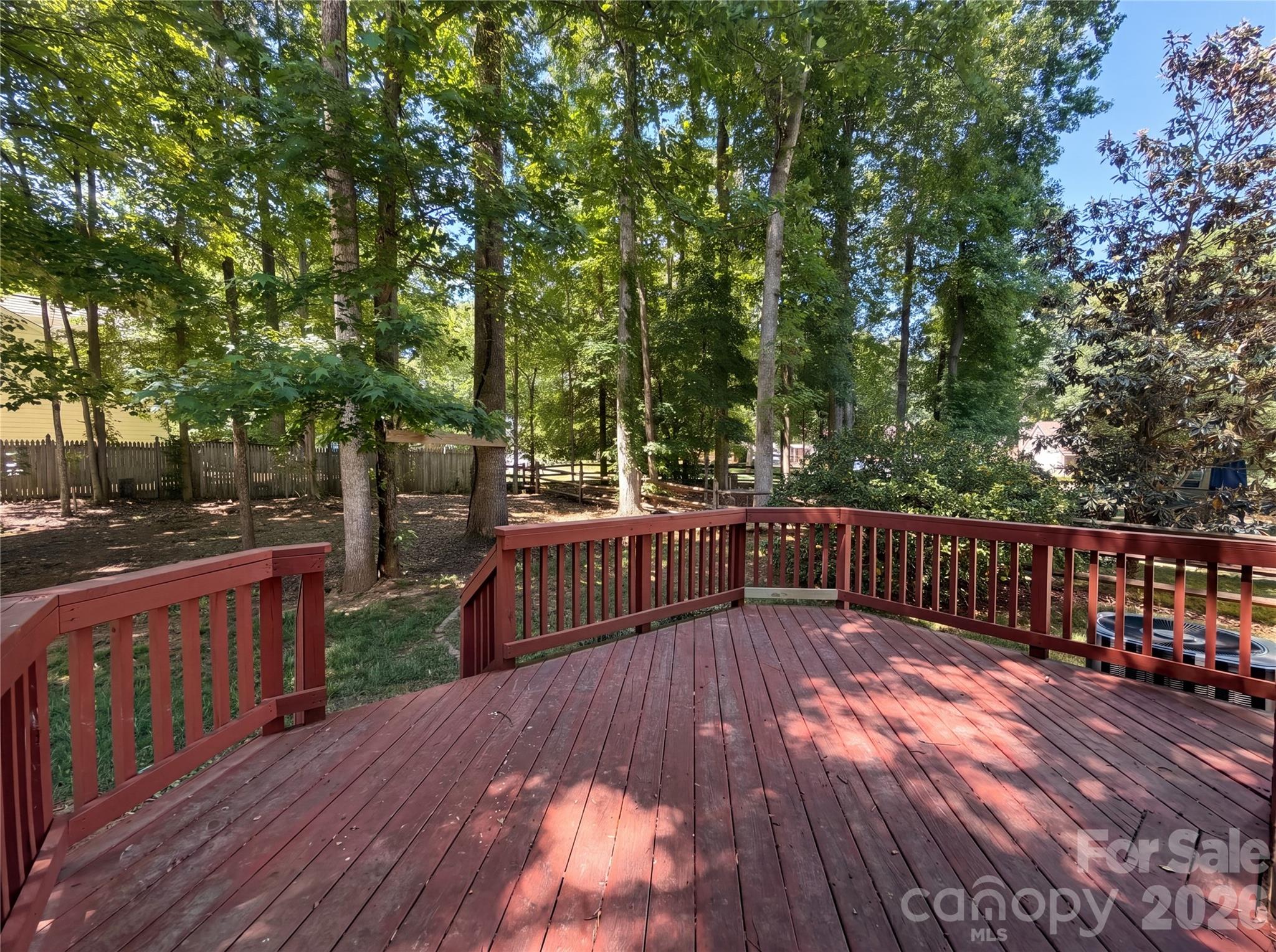 2916 Pinewood Hill Drive — Matthews