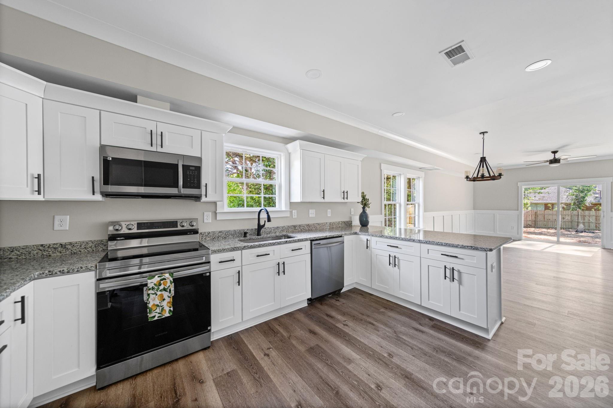 2406 Newland Road — Charlotte