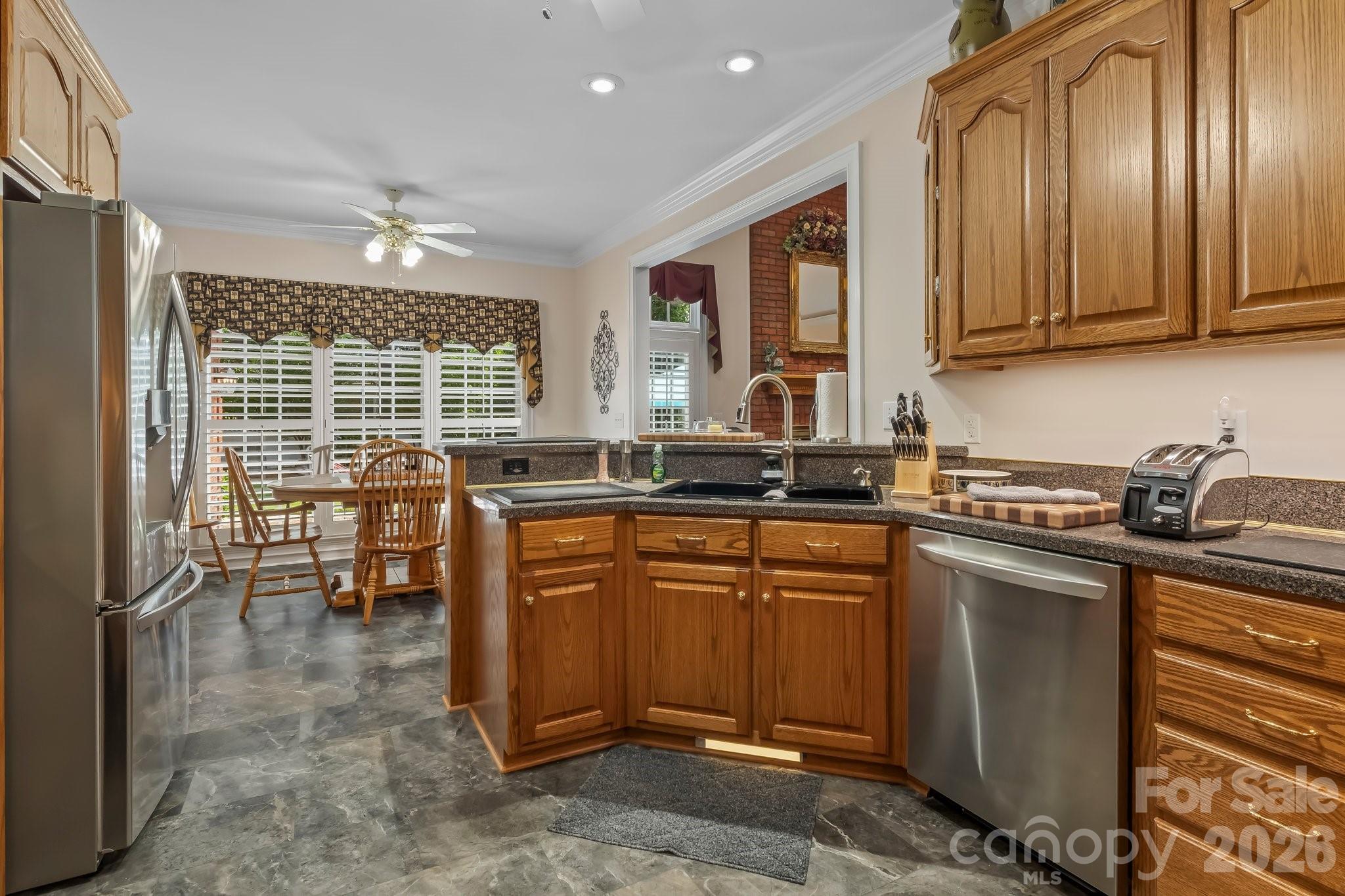 726 Tom Morris Lane SW — Concord