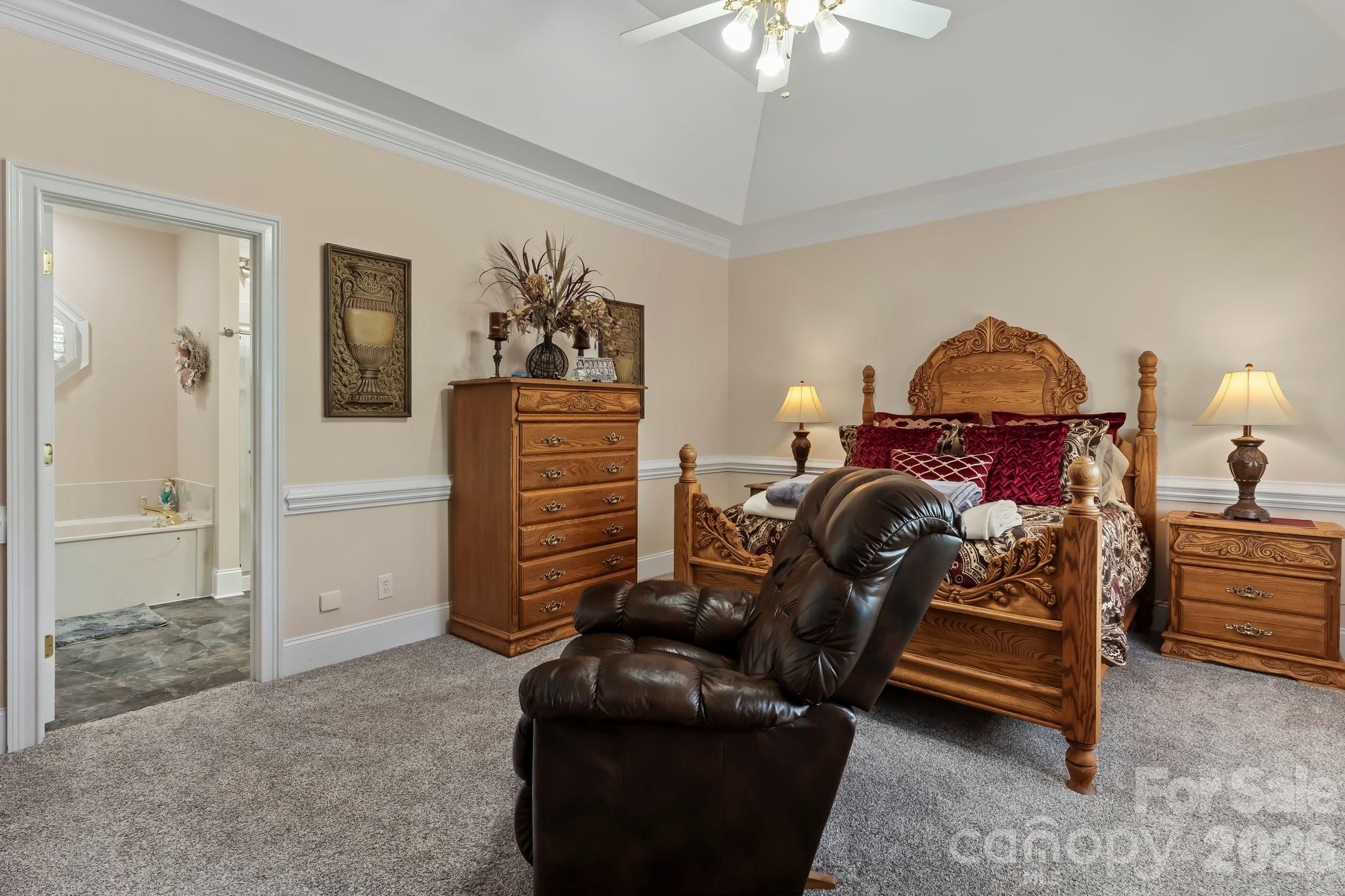 726 Tom Morris Lane SW — Concord
