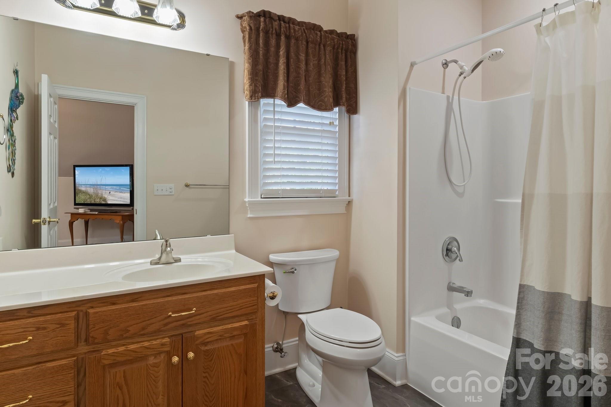 726 Tom Morris Lane SW — Concord