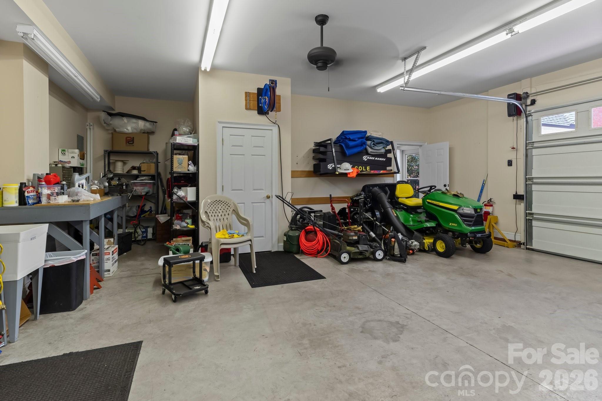726 Tom Morris Lane SW — Concord