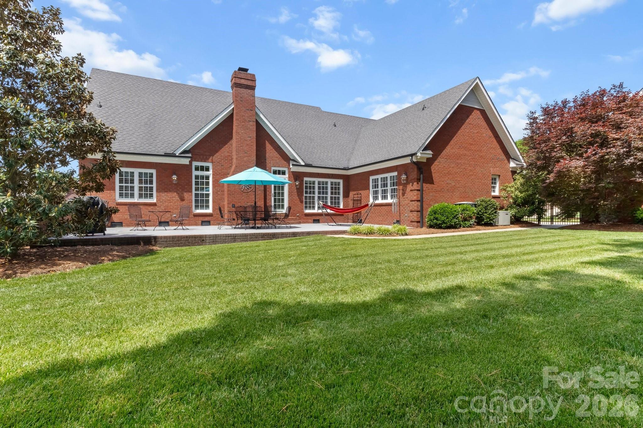 726 Tom Morris Lane SW — Concord