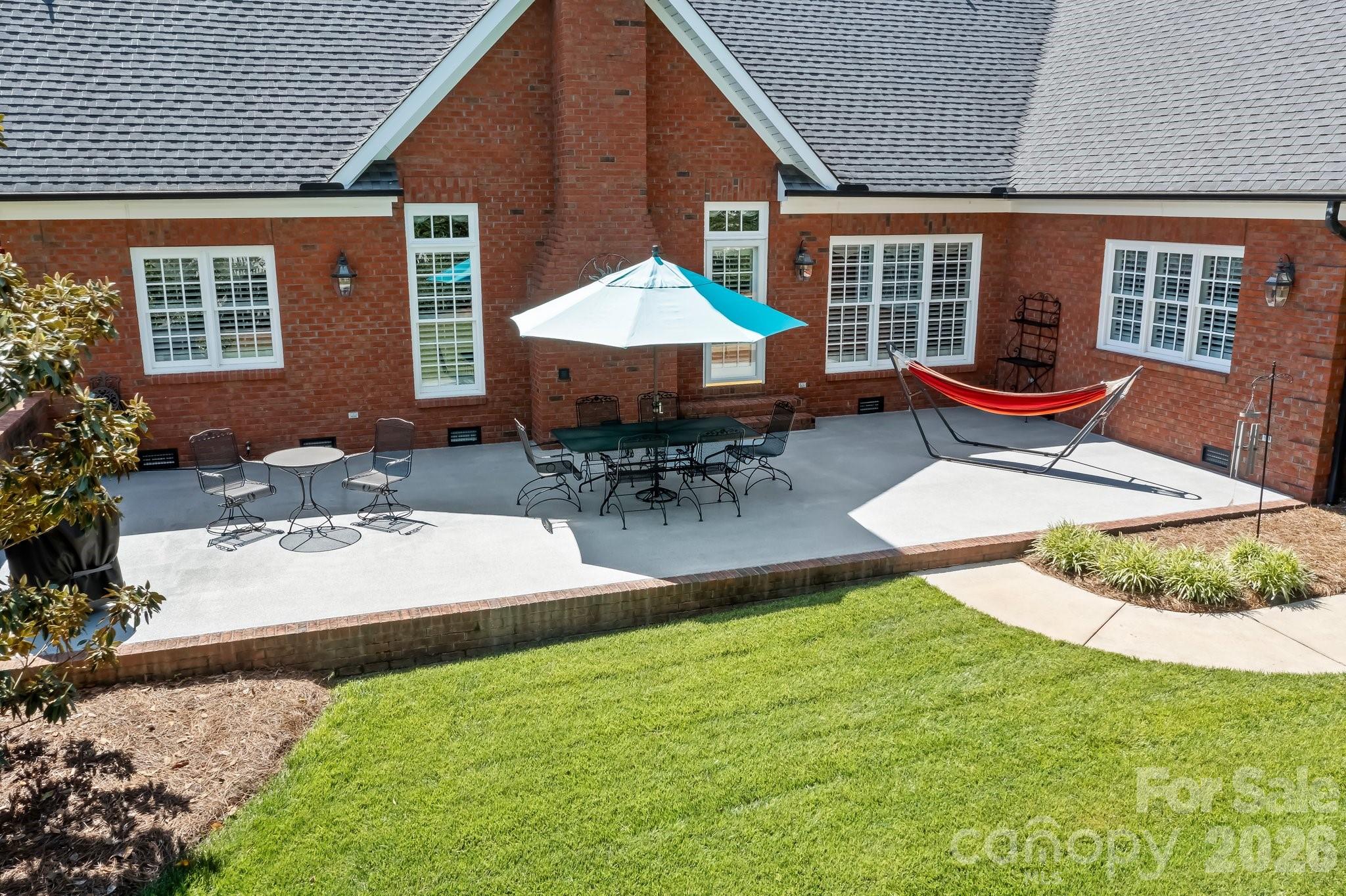 726 Tom Morris Lane SW — Concord