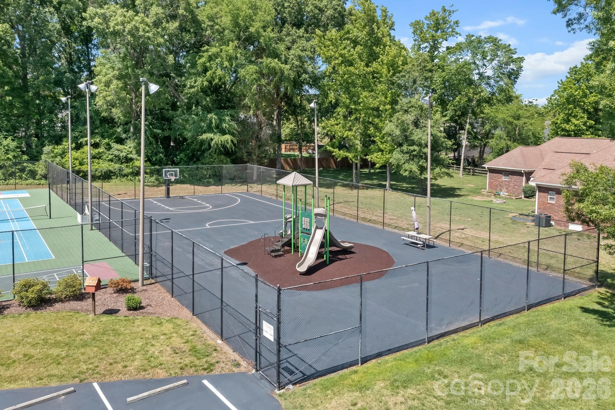 726 Tom Morris Lane SW — Concord