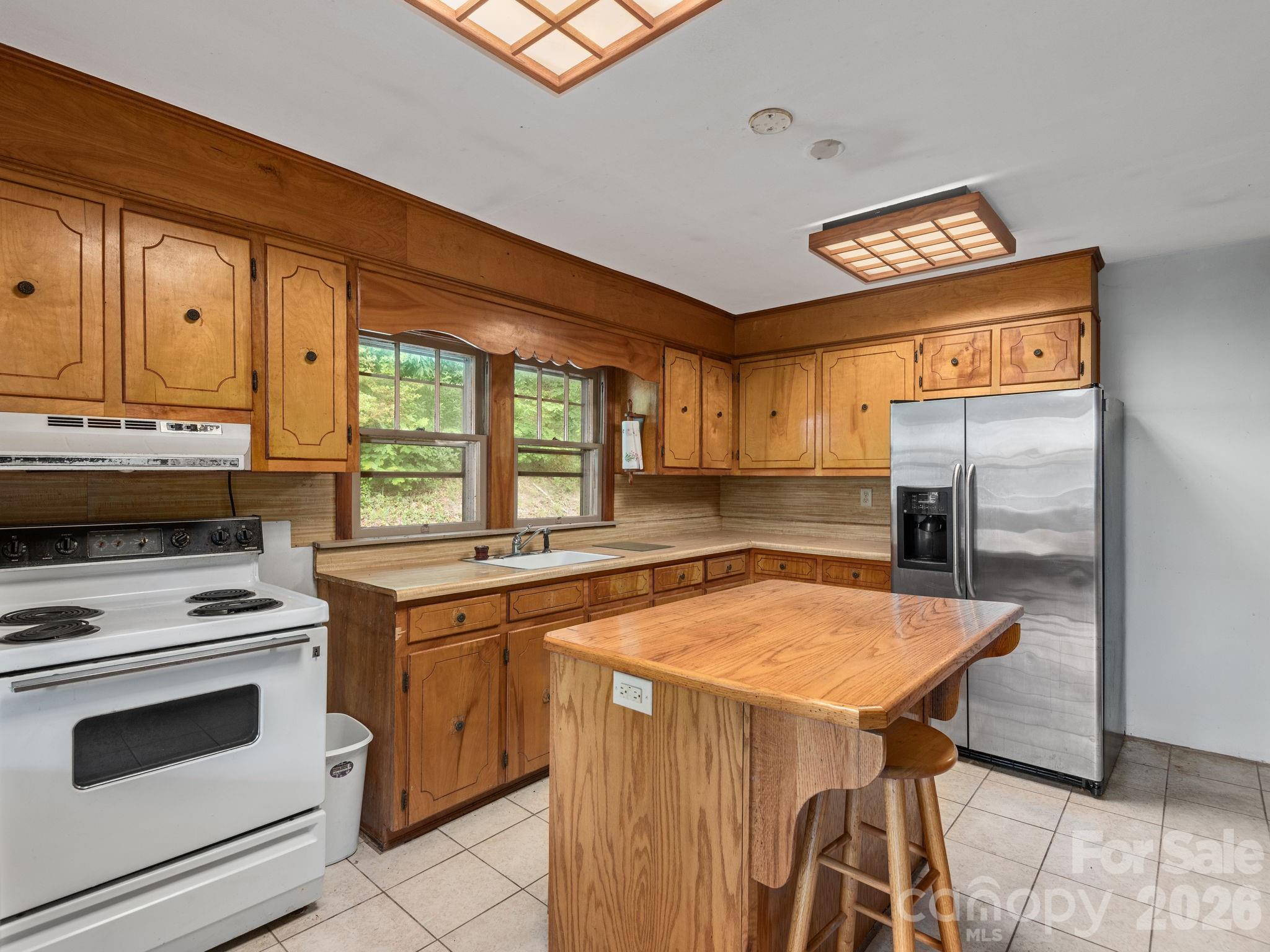 24 Piney Ridge Mountain Road — Zirconia