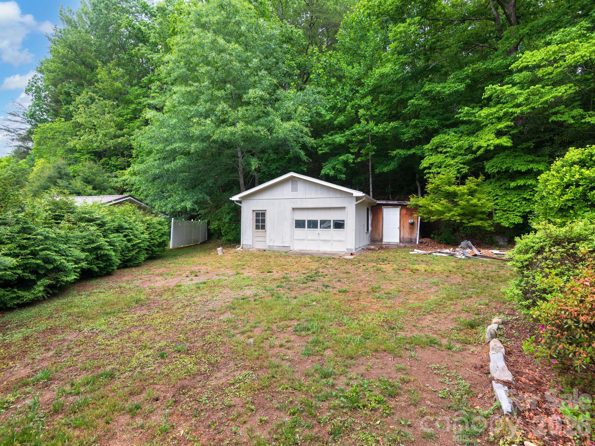 24 Piney Ridge Mountain Road — Zirconia