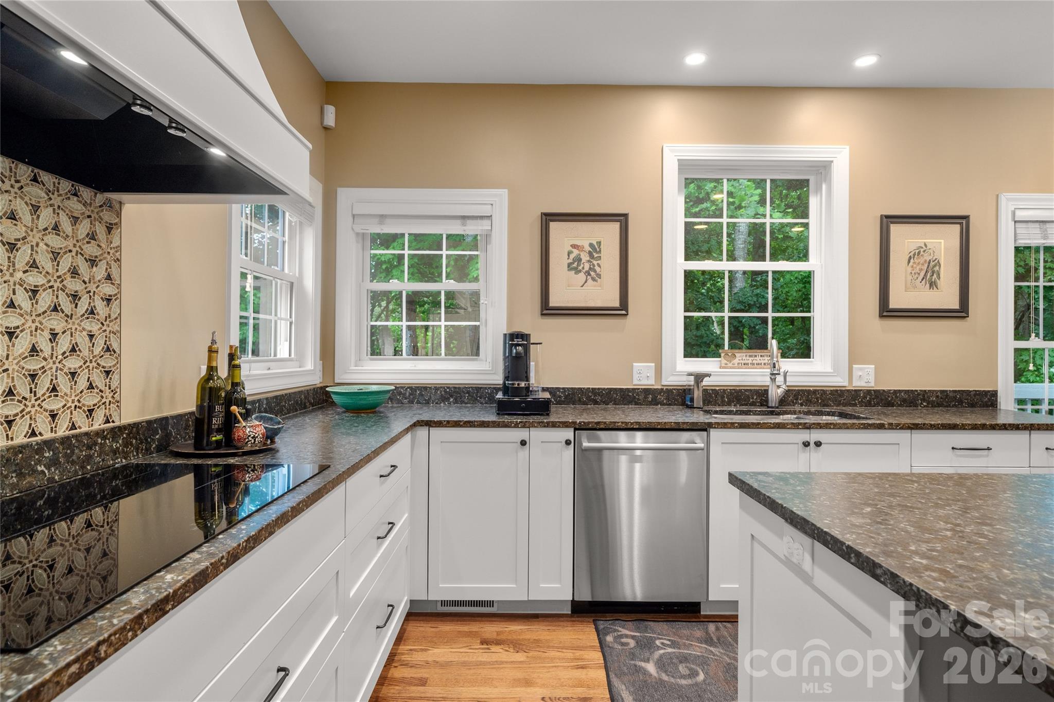 100 Welwyn Lane — Asheville