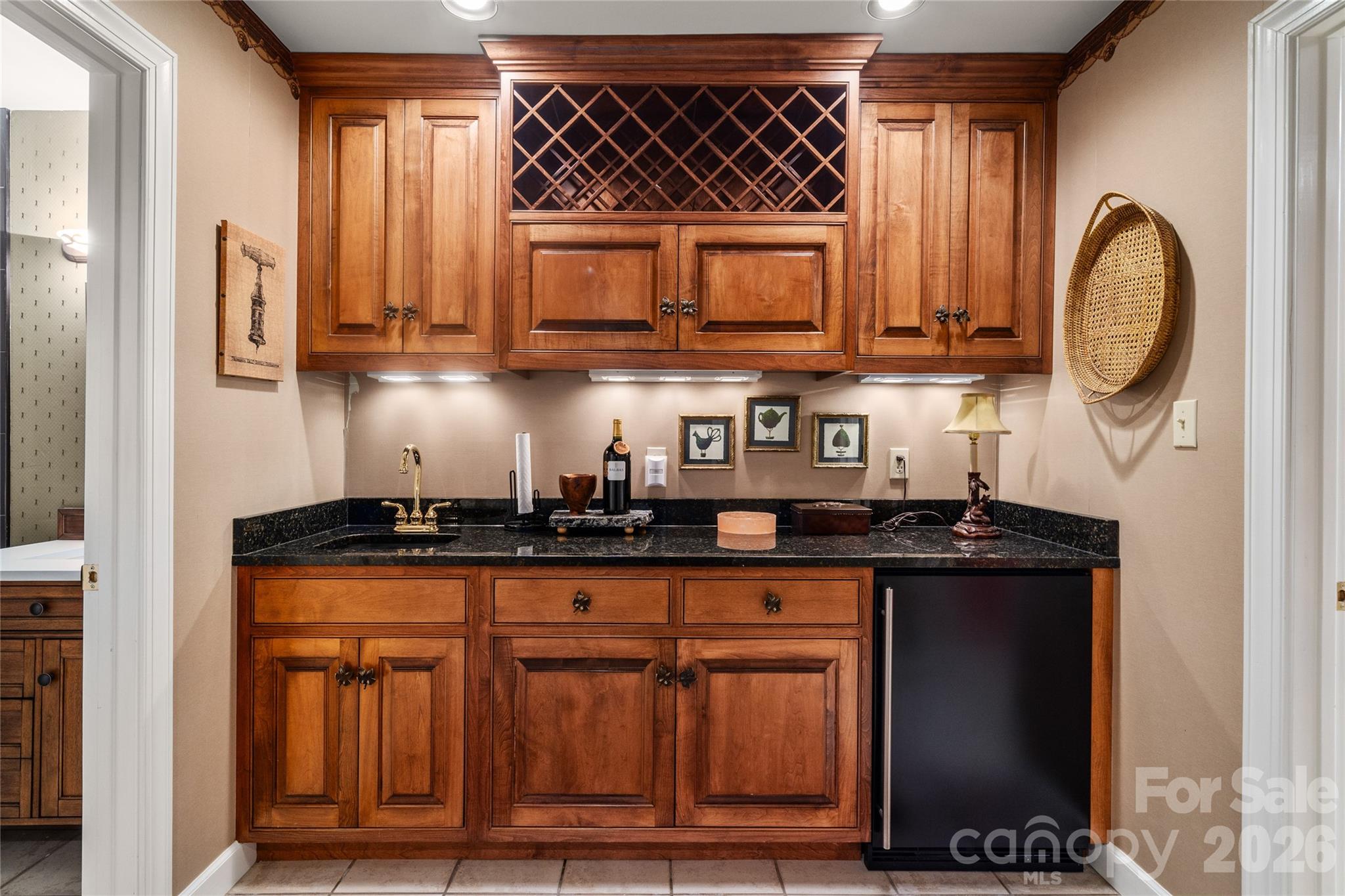 100 Welwyn Lane — Asheville