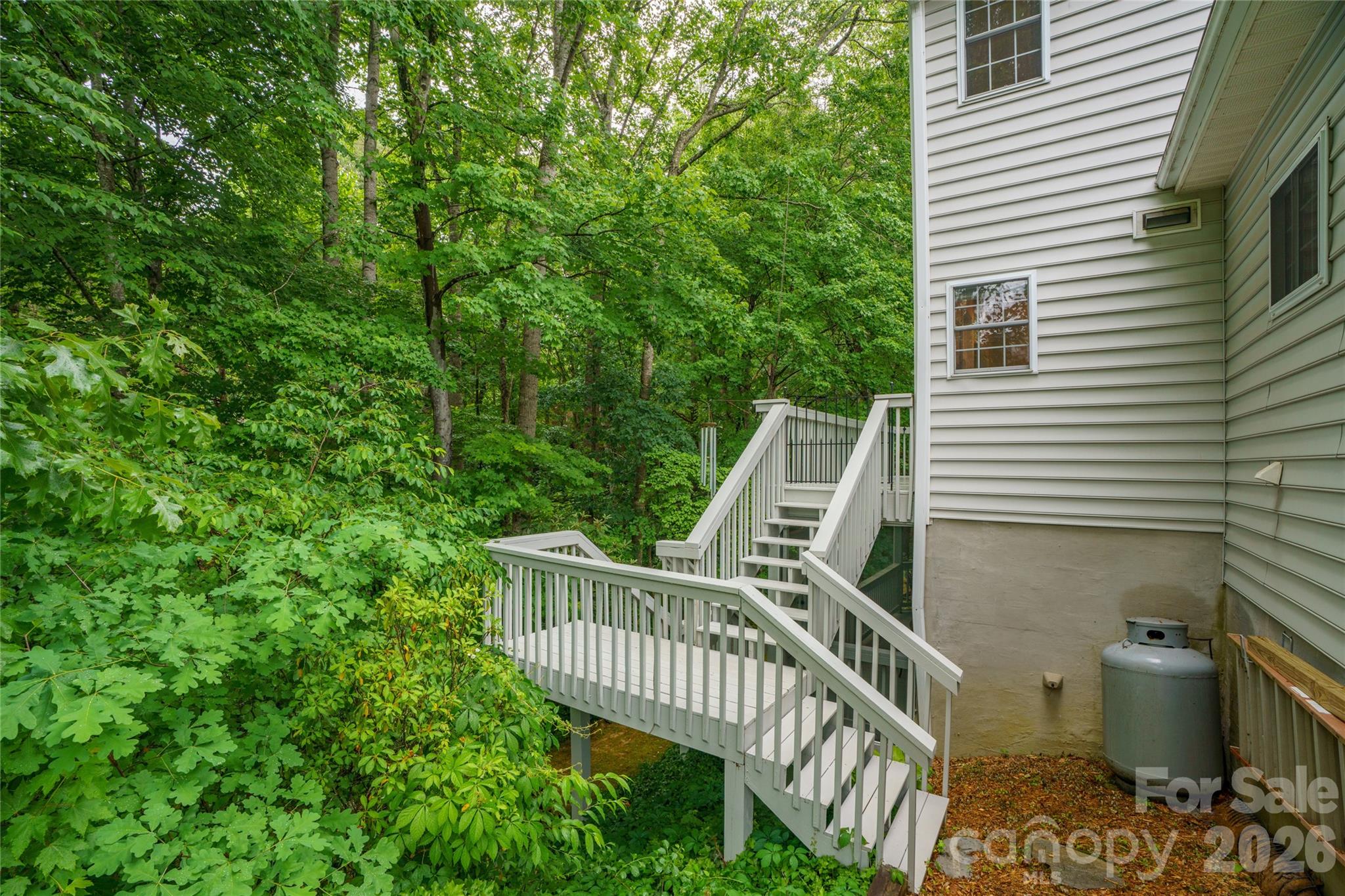 100 Welwyn Lane — Asheville