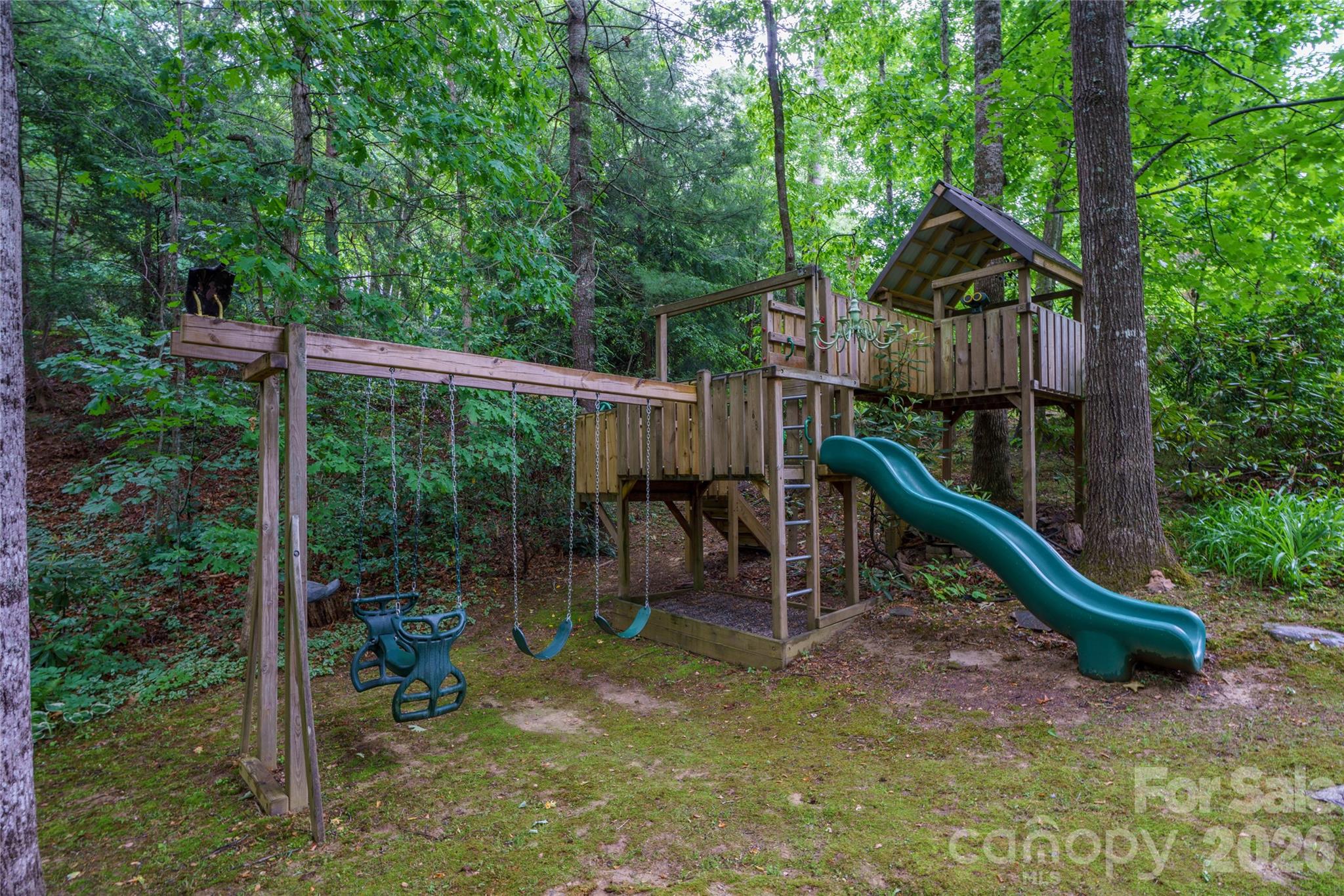 100 Welwyn Lane — Asheville