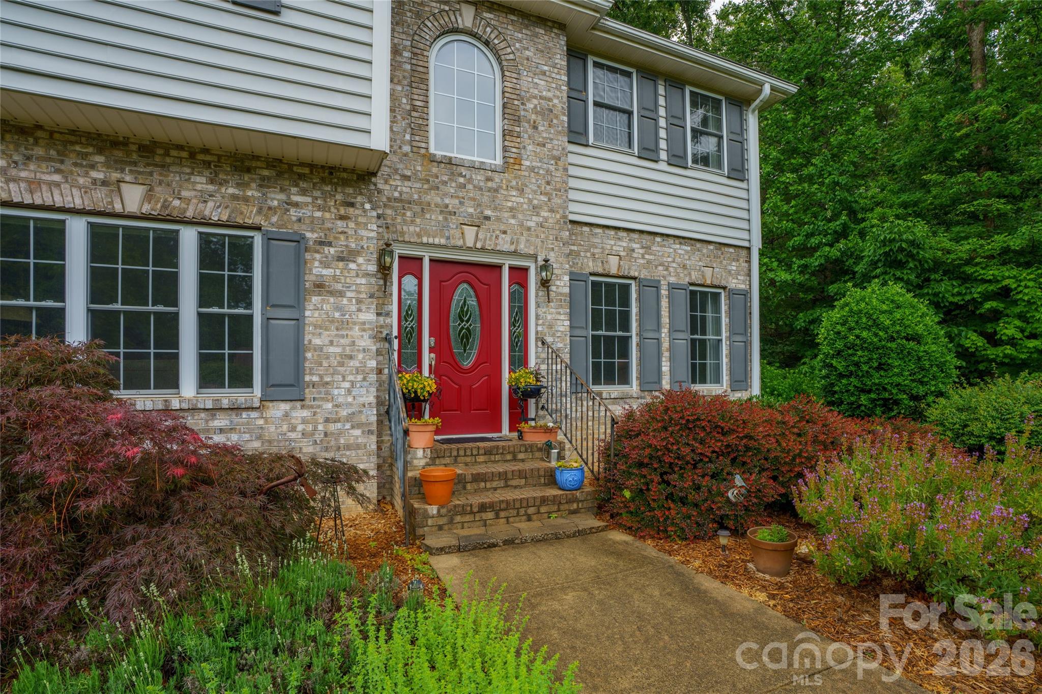 100 Welwyn Lane — Asheville