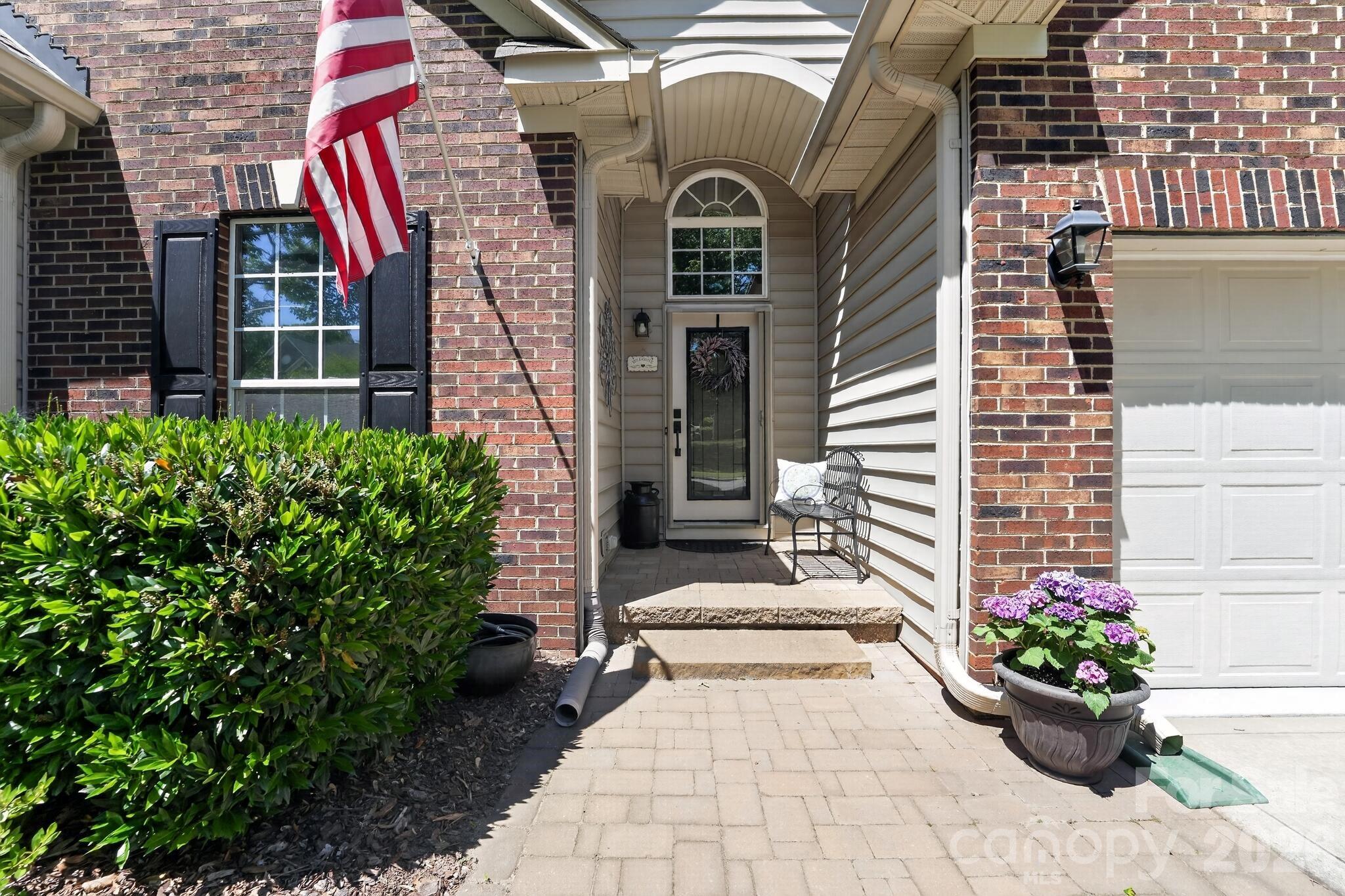 12601 Kane Alexander Drive — Huntersville