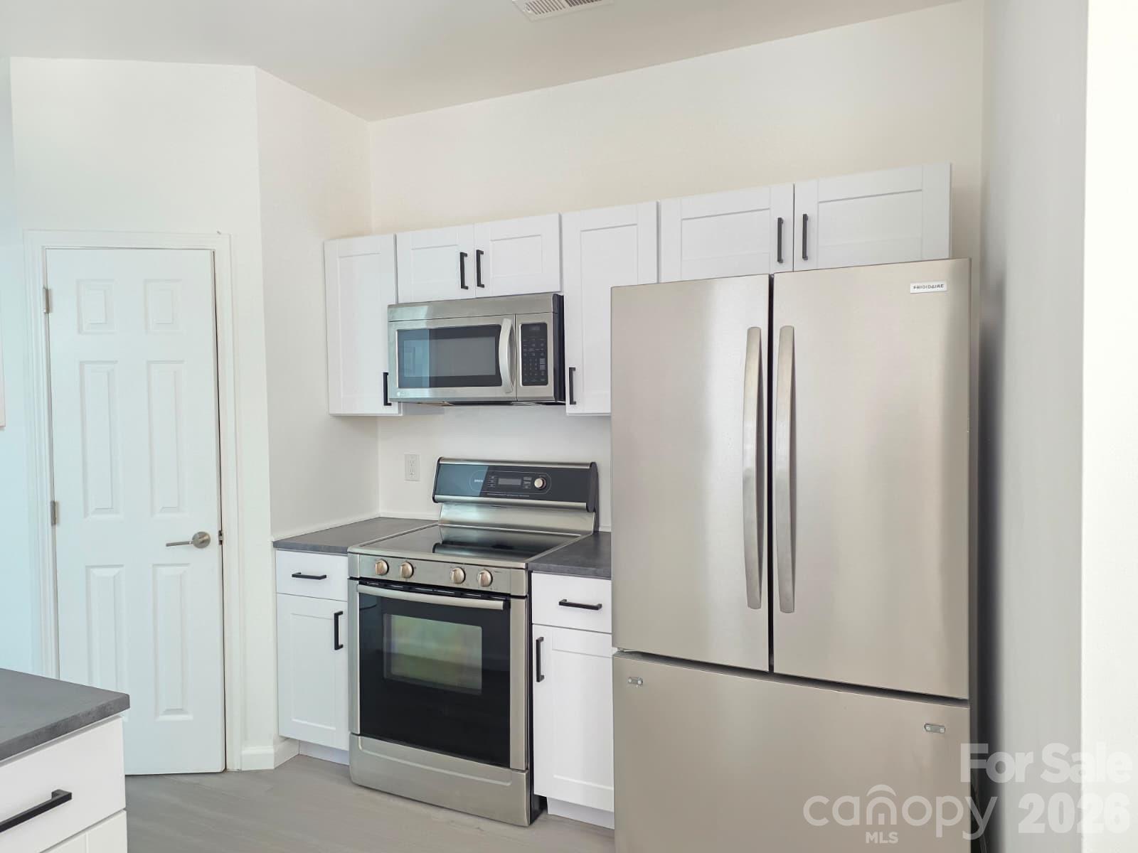 10317 Stoneykirk Lane — Charlotte