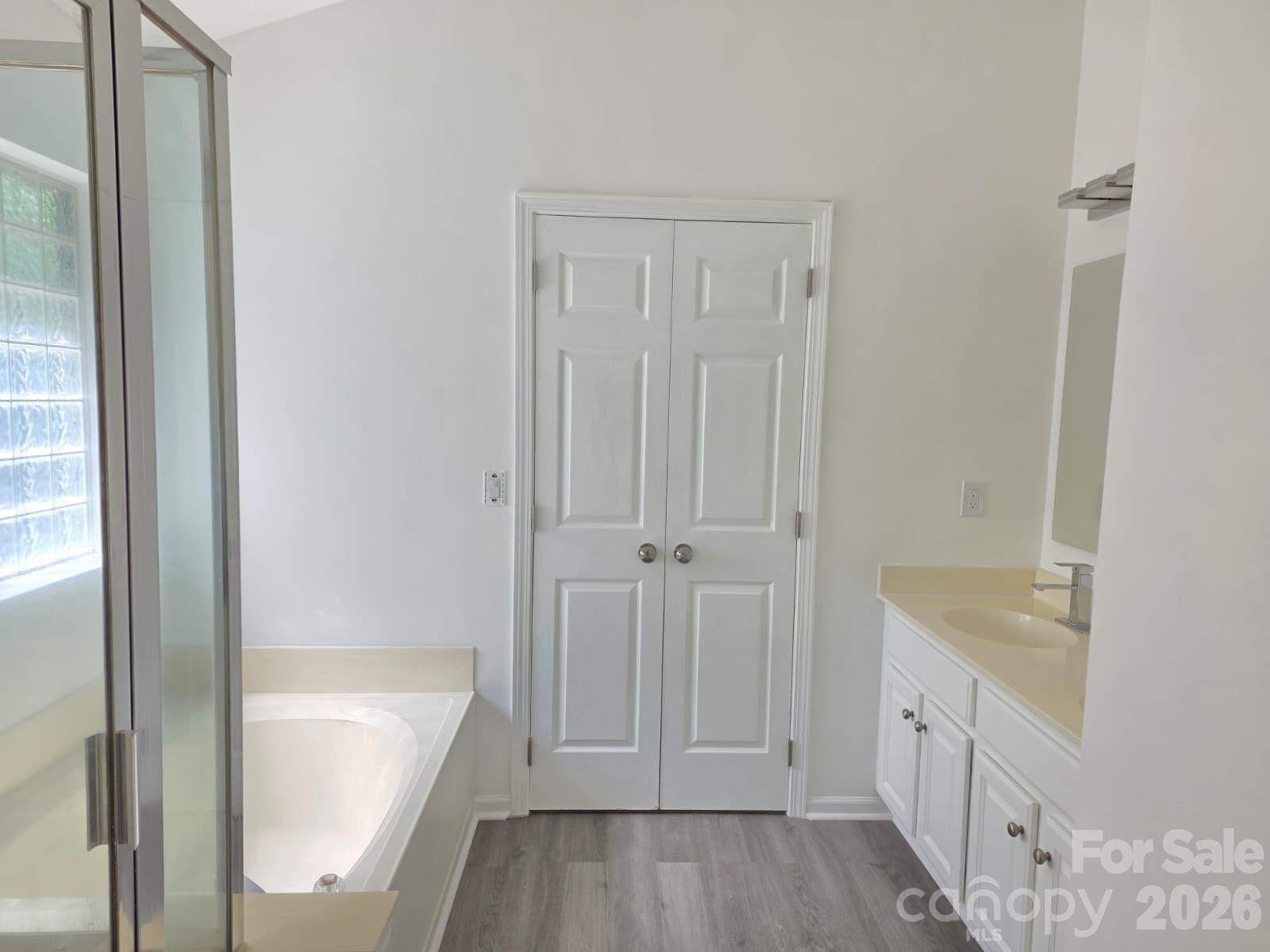 10317 Stoneykirk Lane — Charlotte