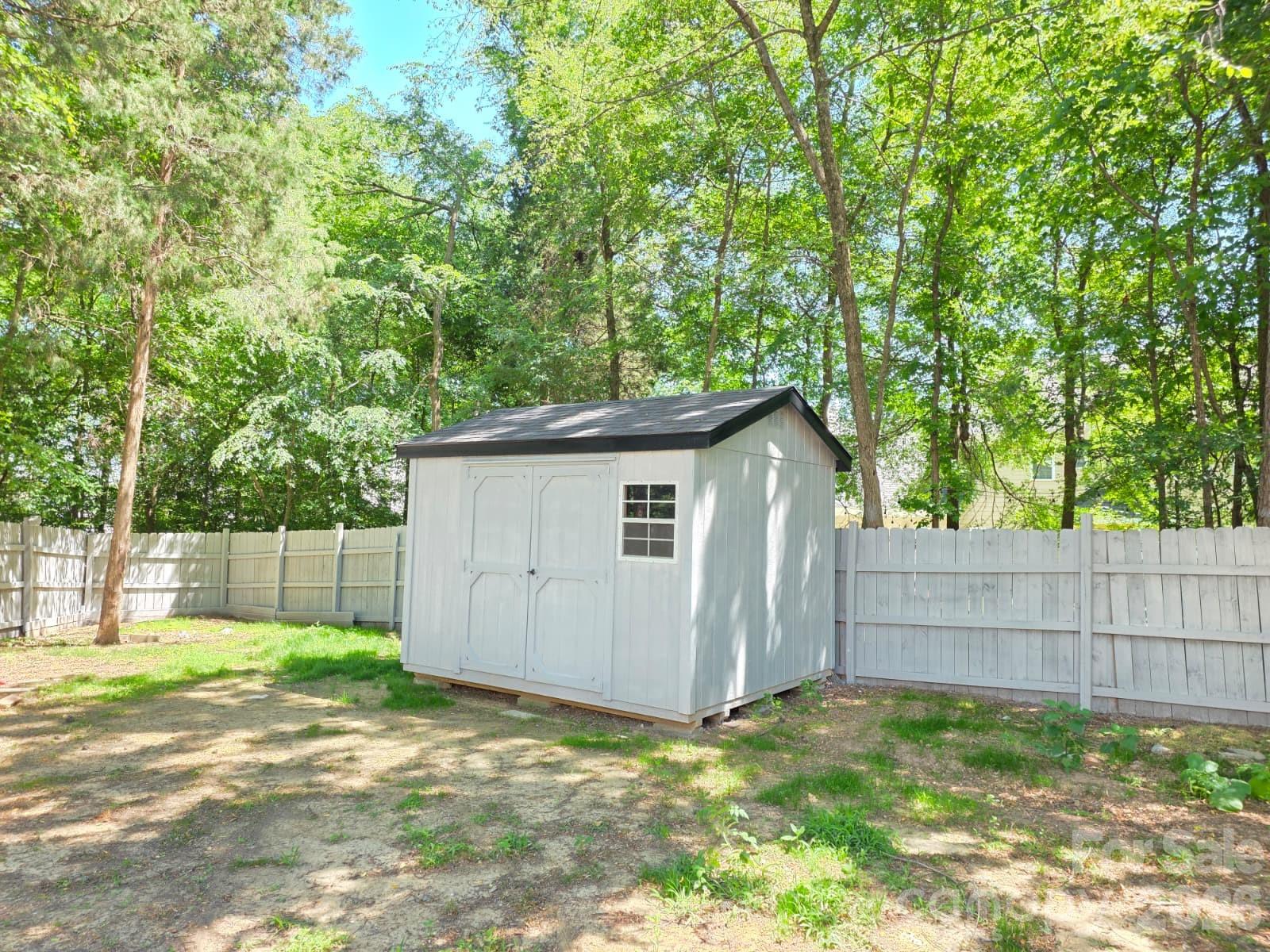 10317 Stoneykirk Lane — Charlotte