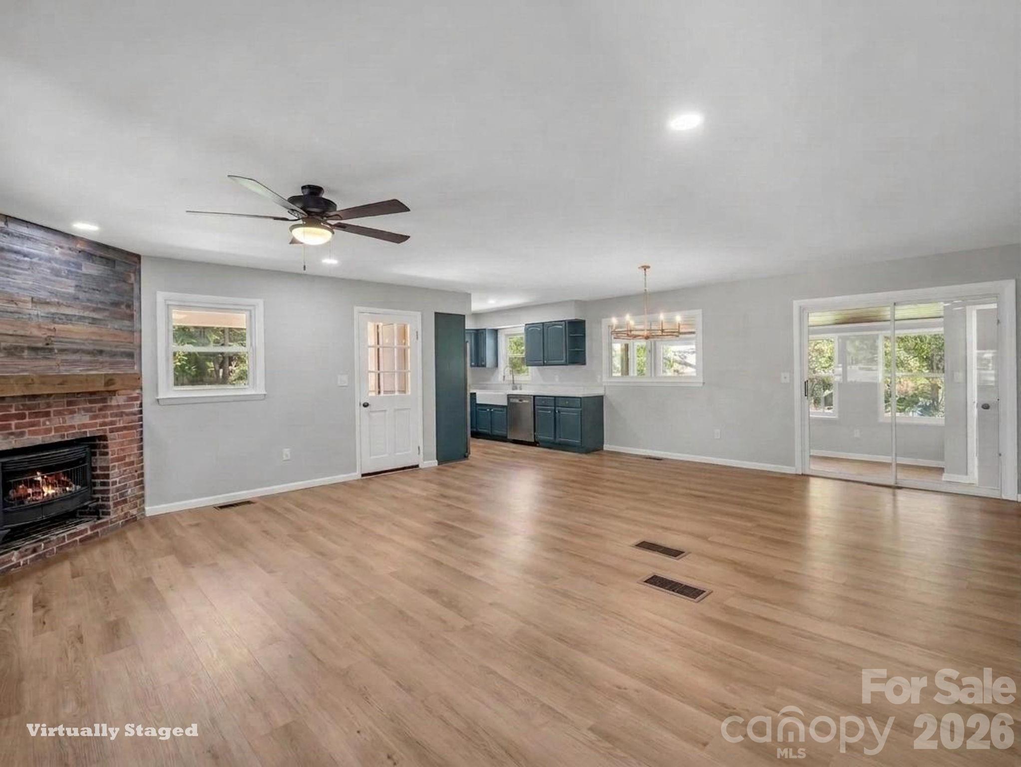 204 Jeff Street — Hendersonville