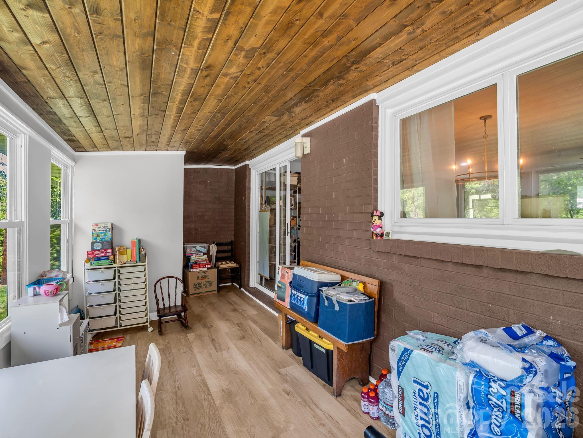 204 Jeff Street — Hendersonville