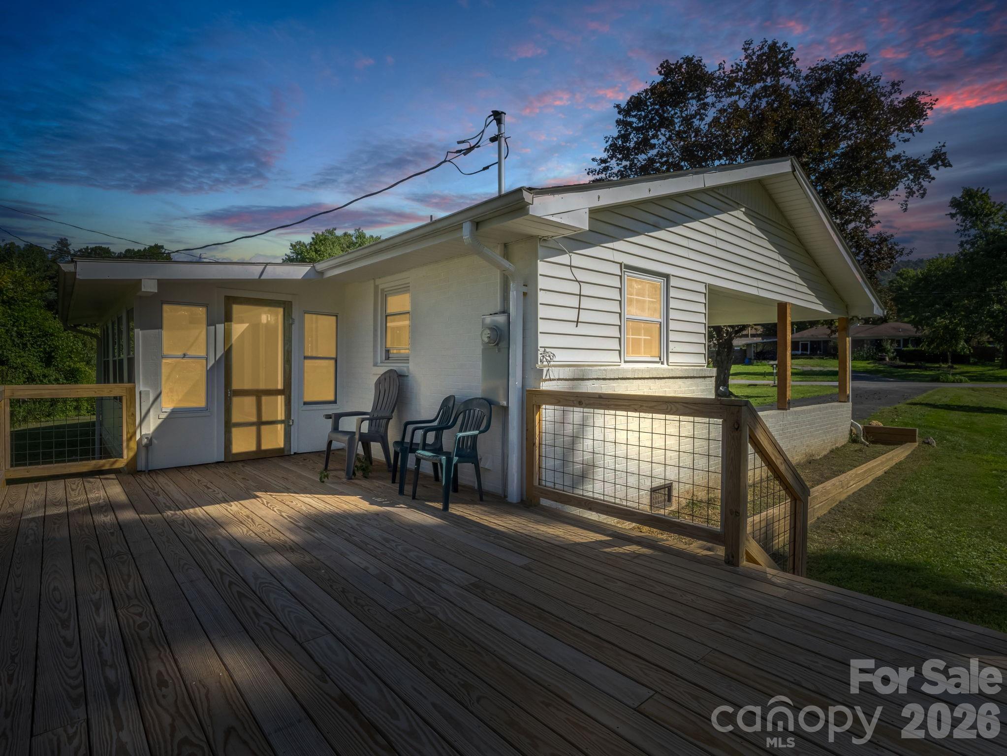 204 Jeff Street — Hendersonville